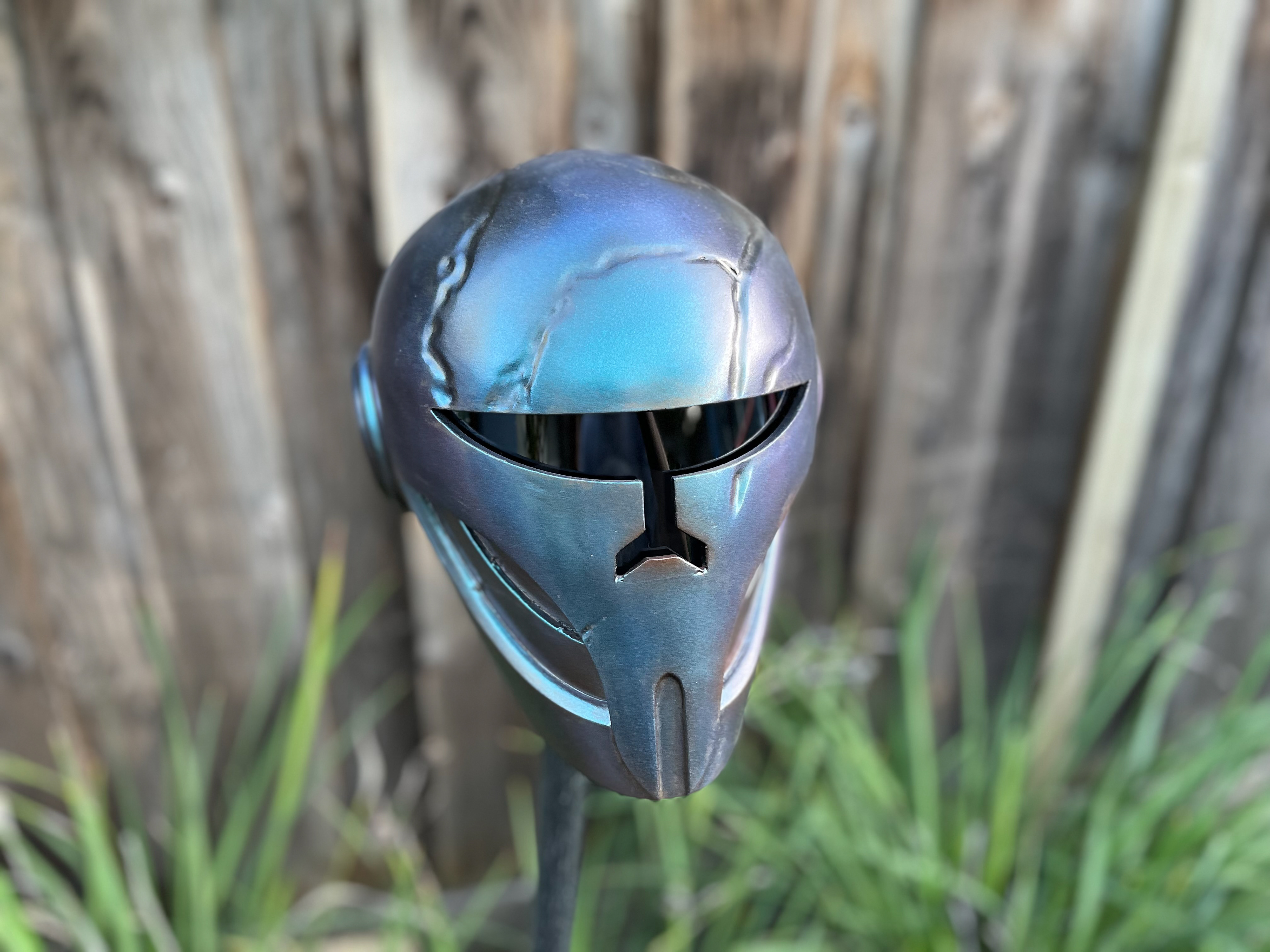 3D Printed Lord Momin helmet. Finished with galaxy blue paint, airbrush, acrylic wash, and alcohol-based inks. Apr 2024.