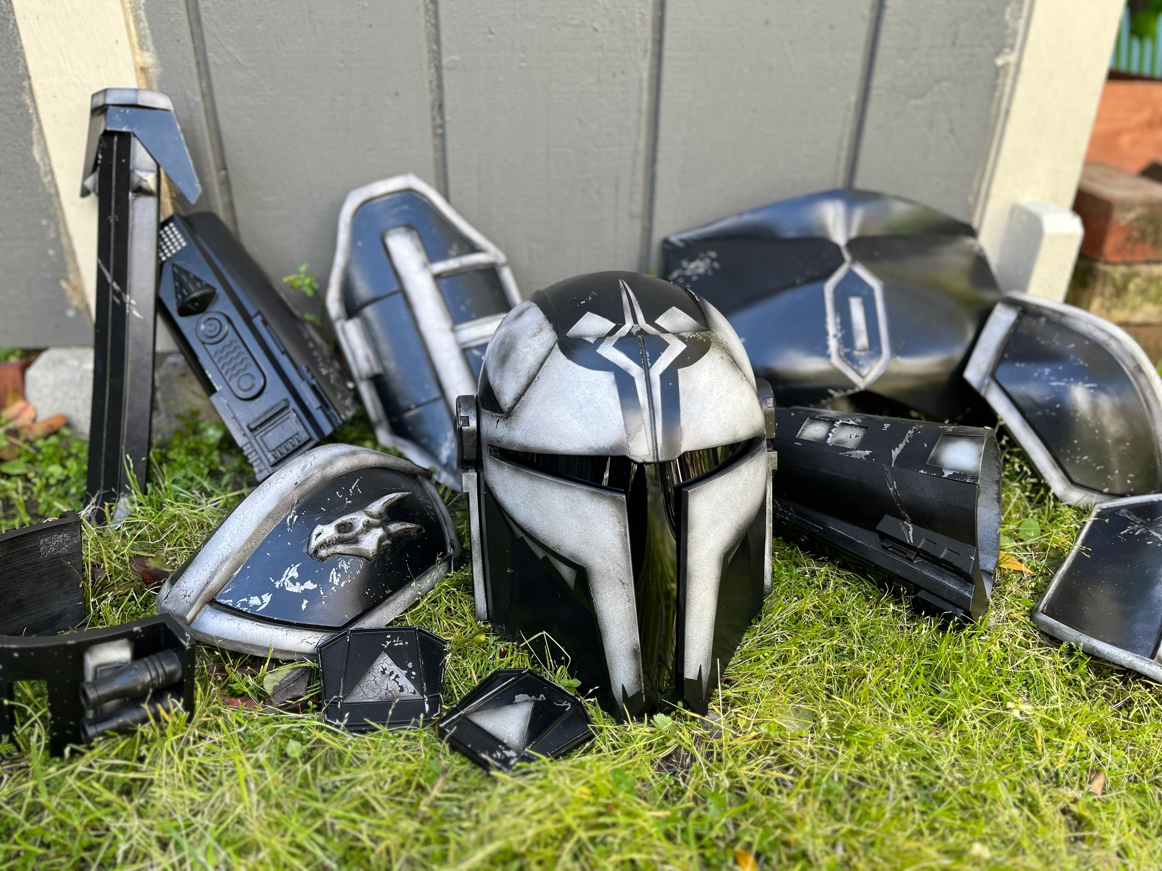 3D Printed Black and White Mandalorian armor.  Apr 2024.