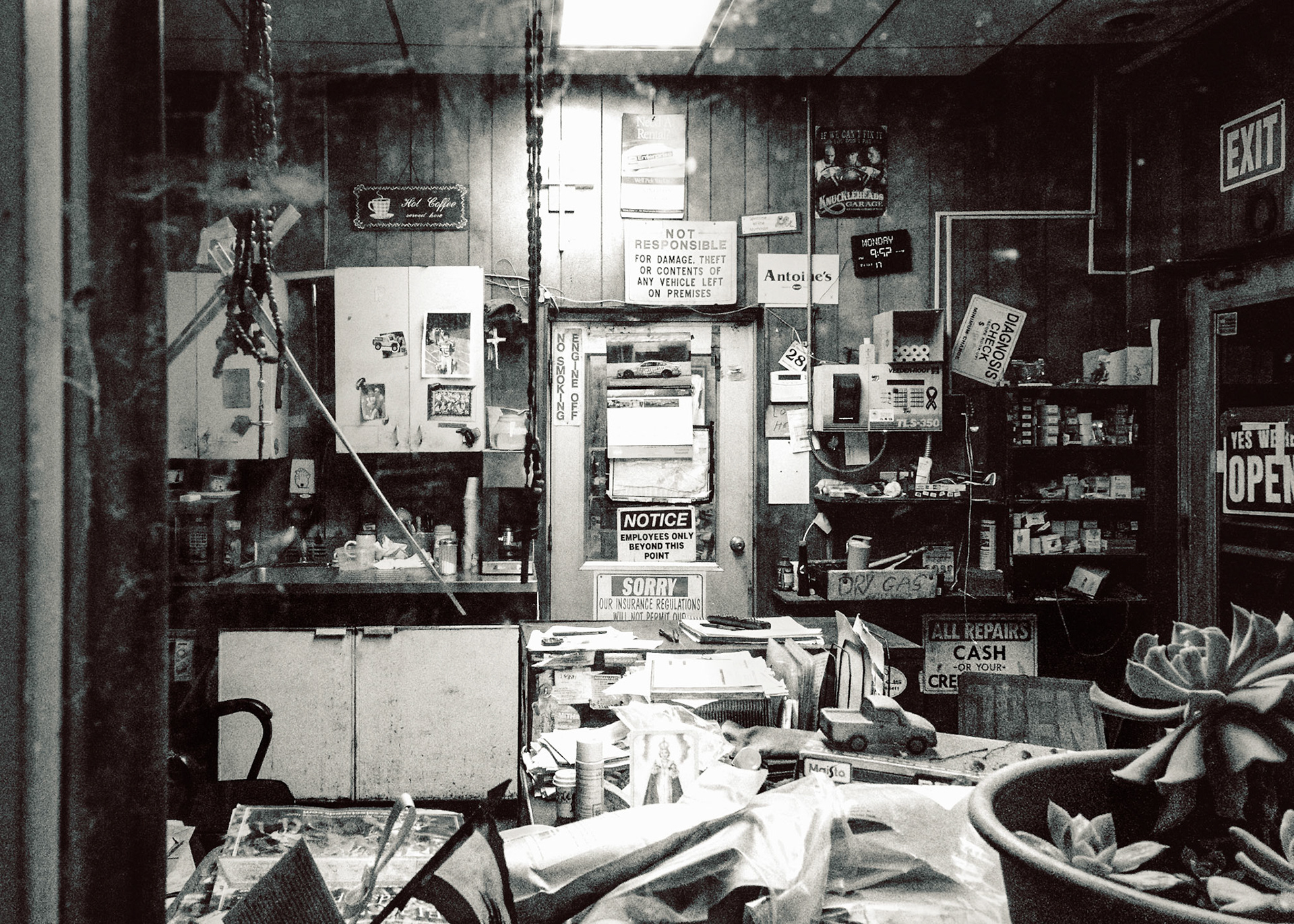 Antoine Auto (interior)