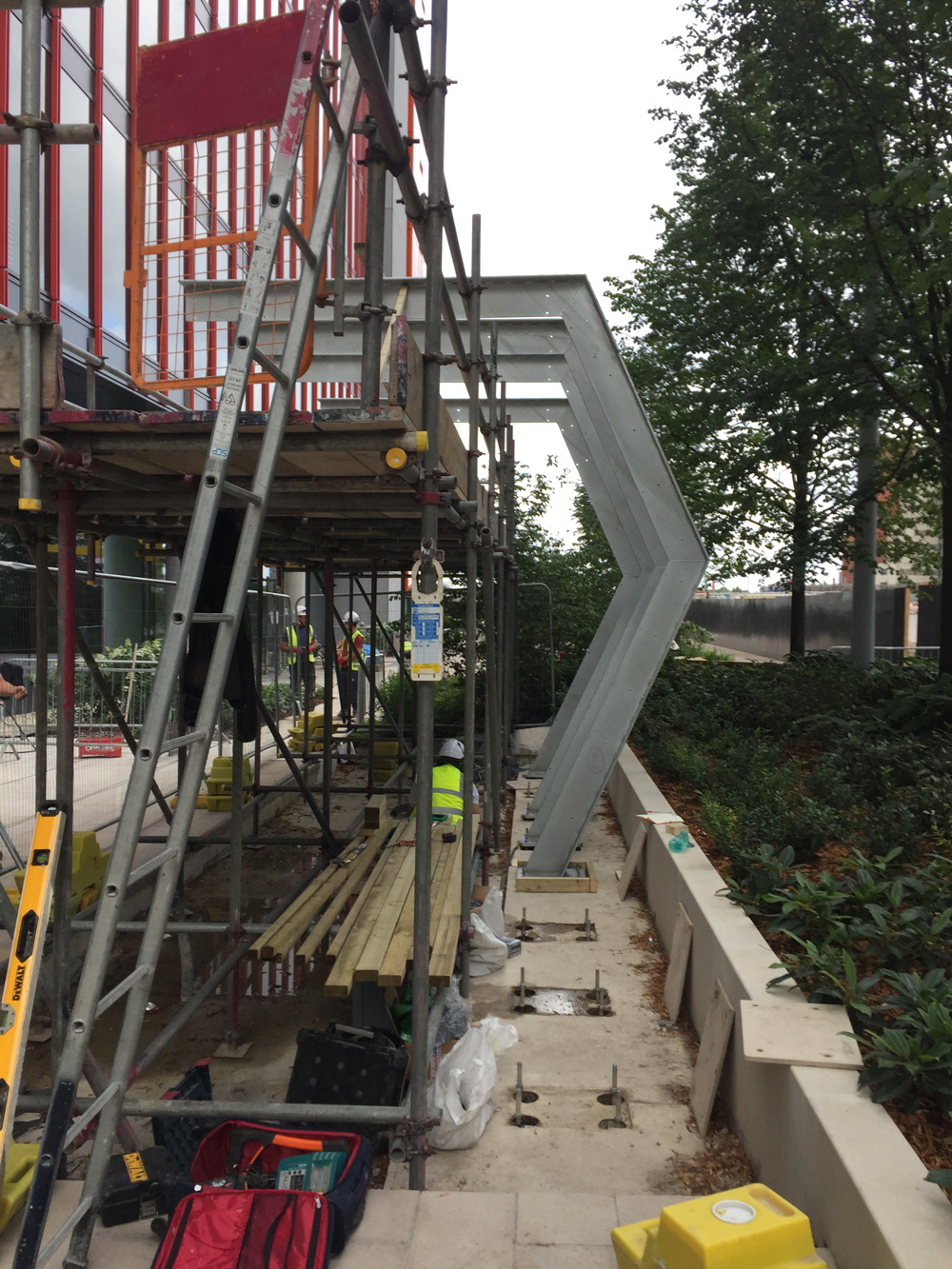 installation of the galvanised structure