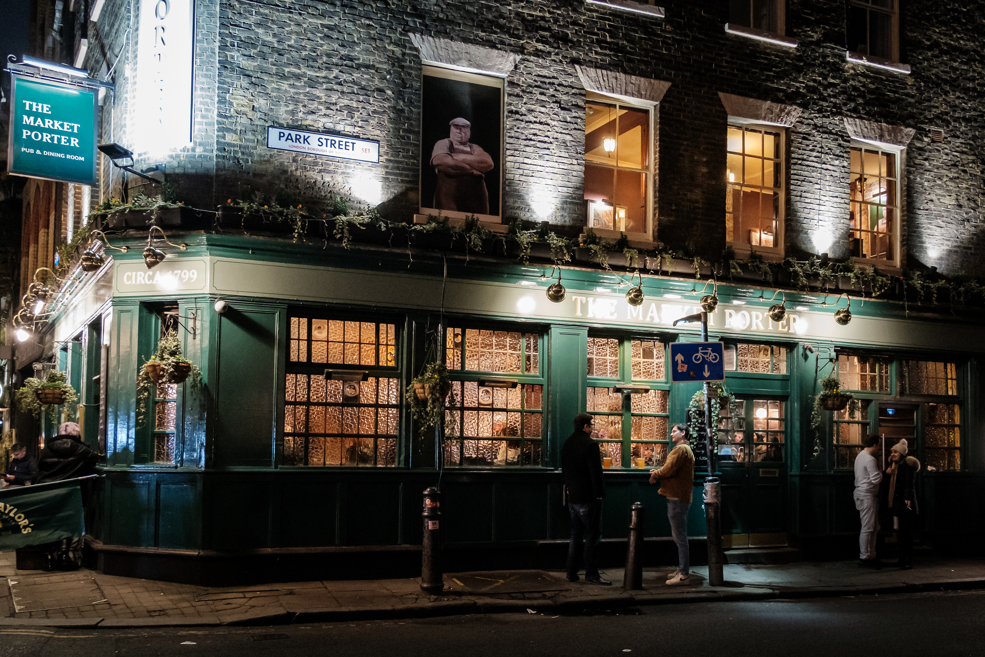 The Market Porter / Borough Market, London, January 2024