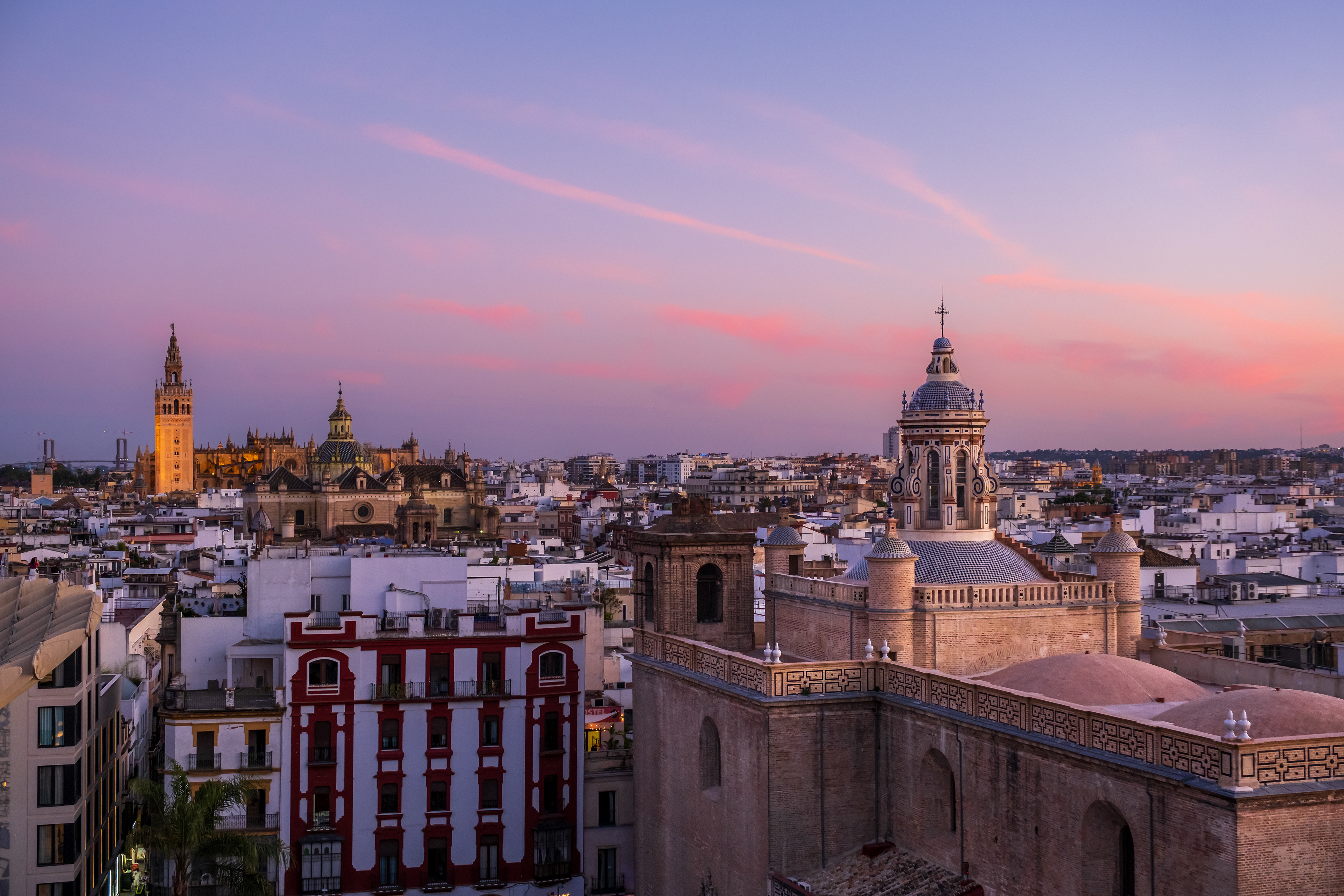 Pink skies over Seville / Spain, May 2024