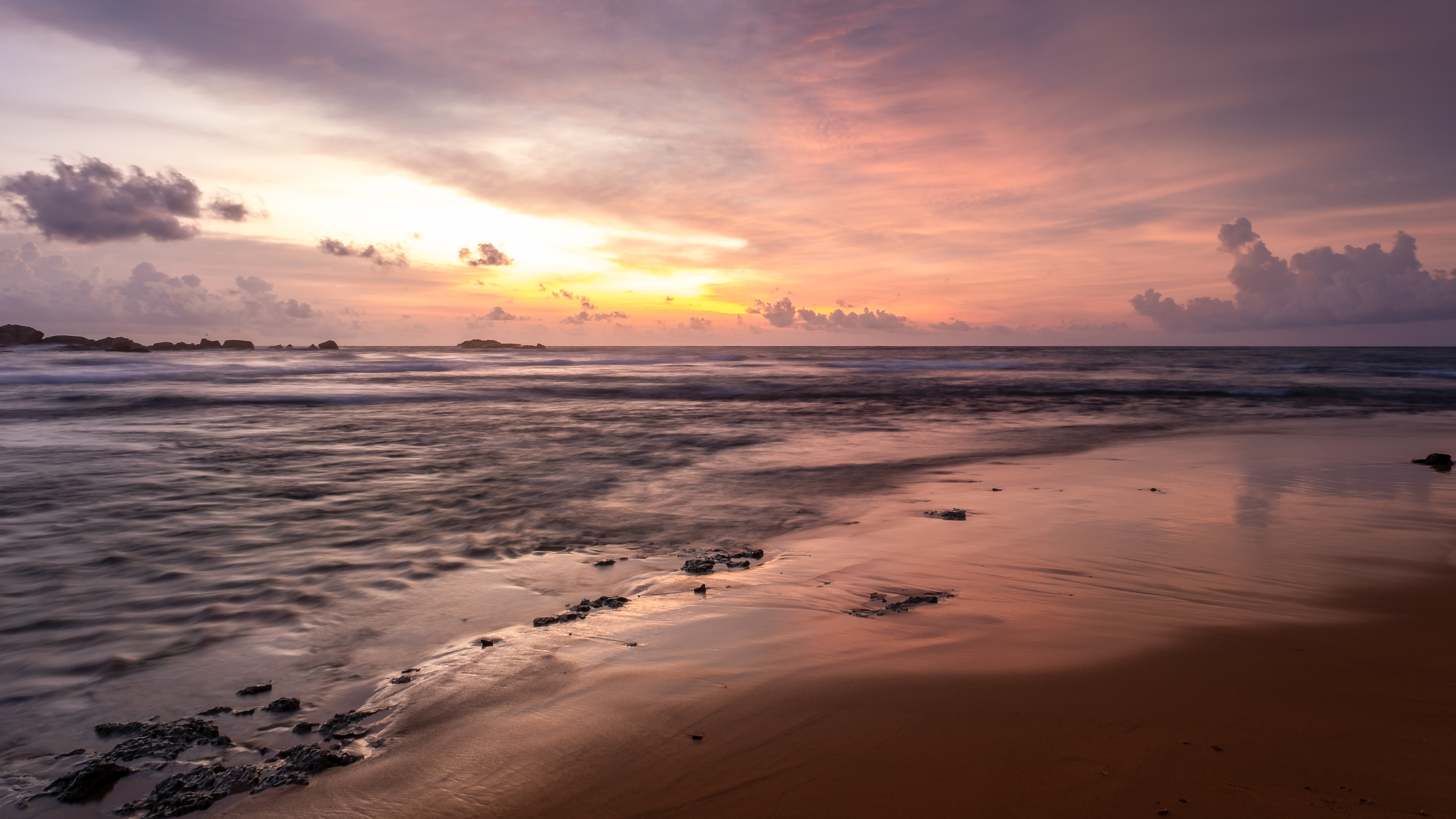 Sunset skies - Hikkaduwa, Sri lanka. April 2022