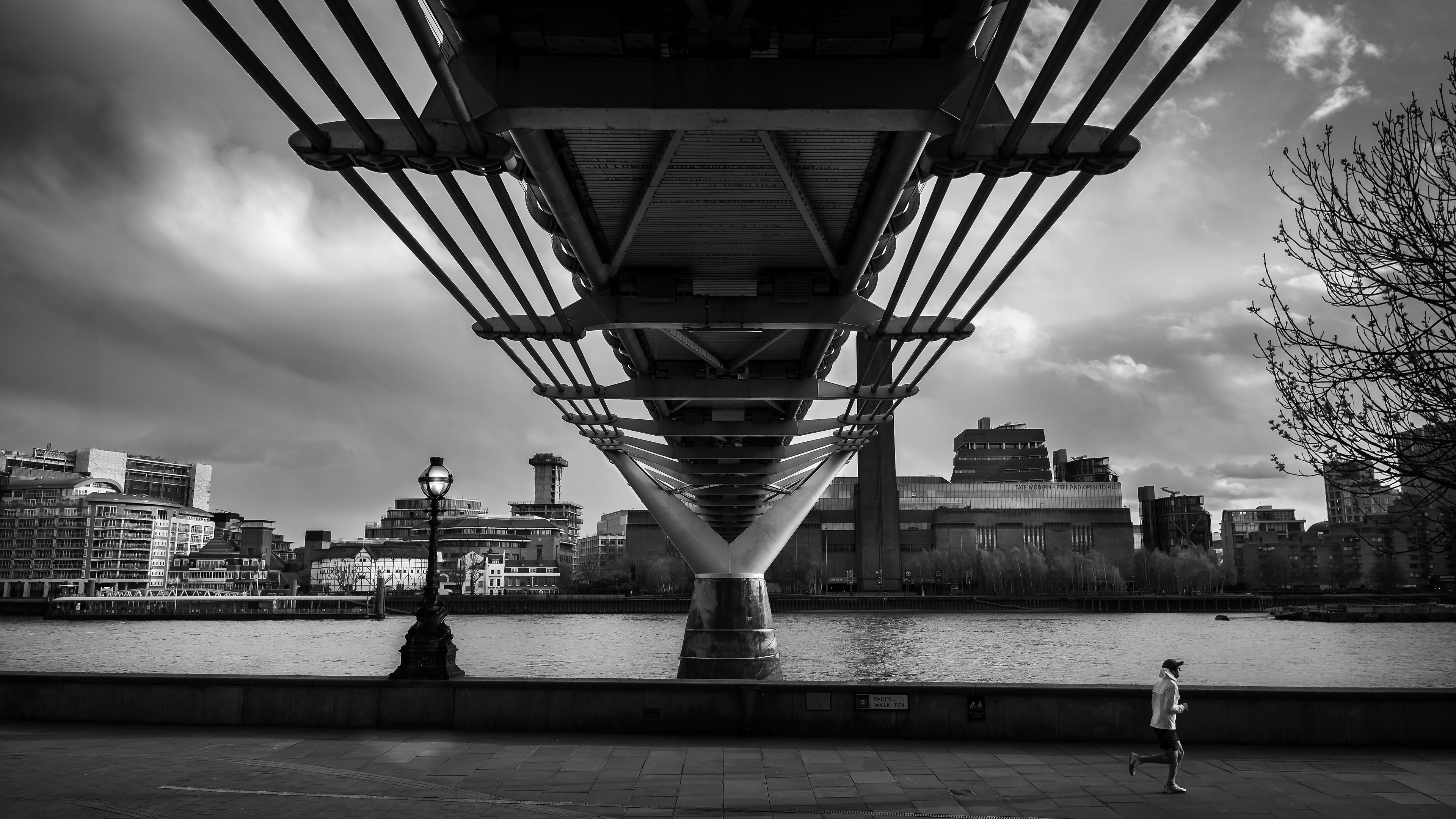 Under the bridge / Millenium Bridge, London, April 2021