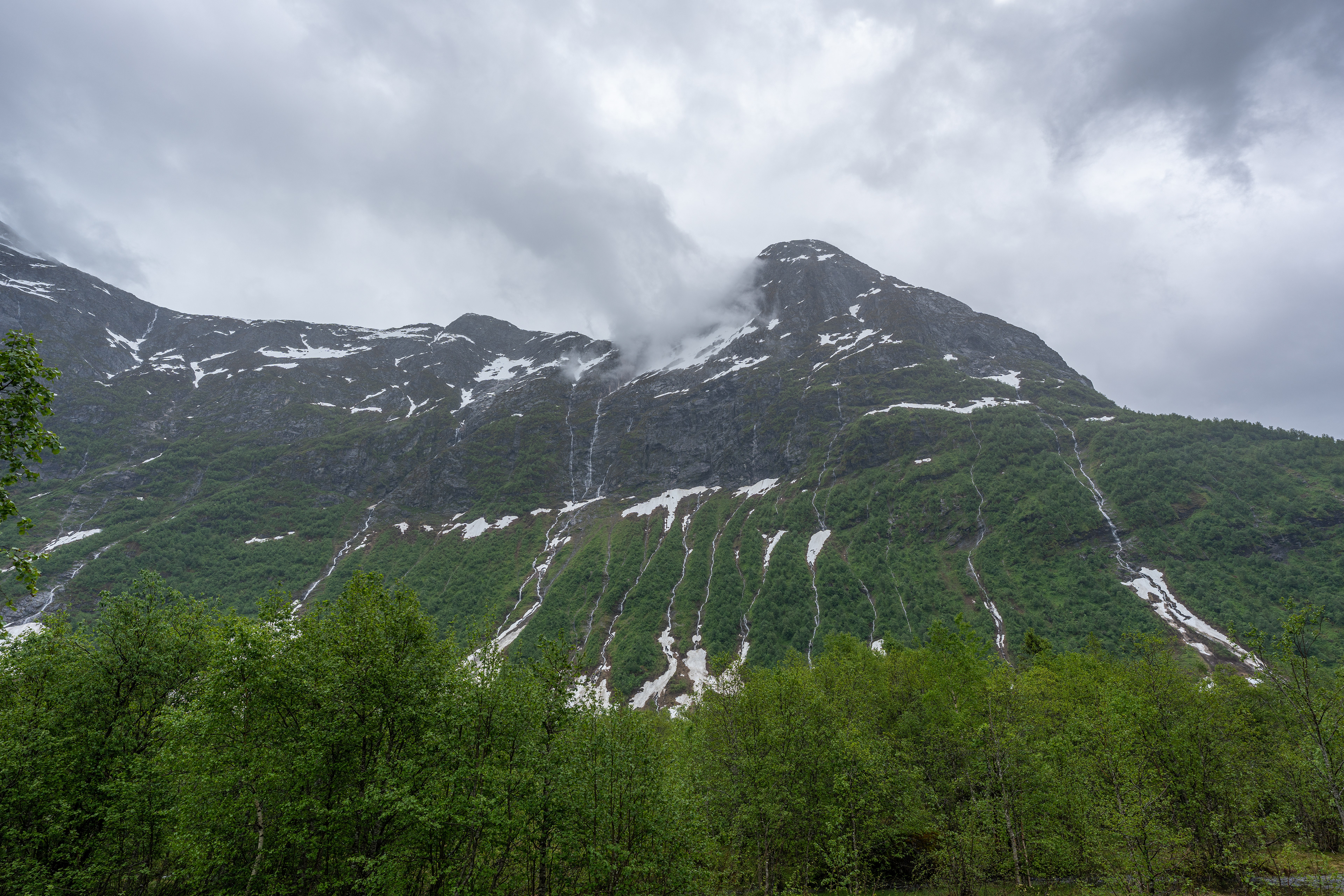 Bøyabreen Glacier Rest Area