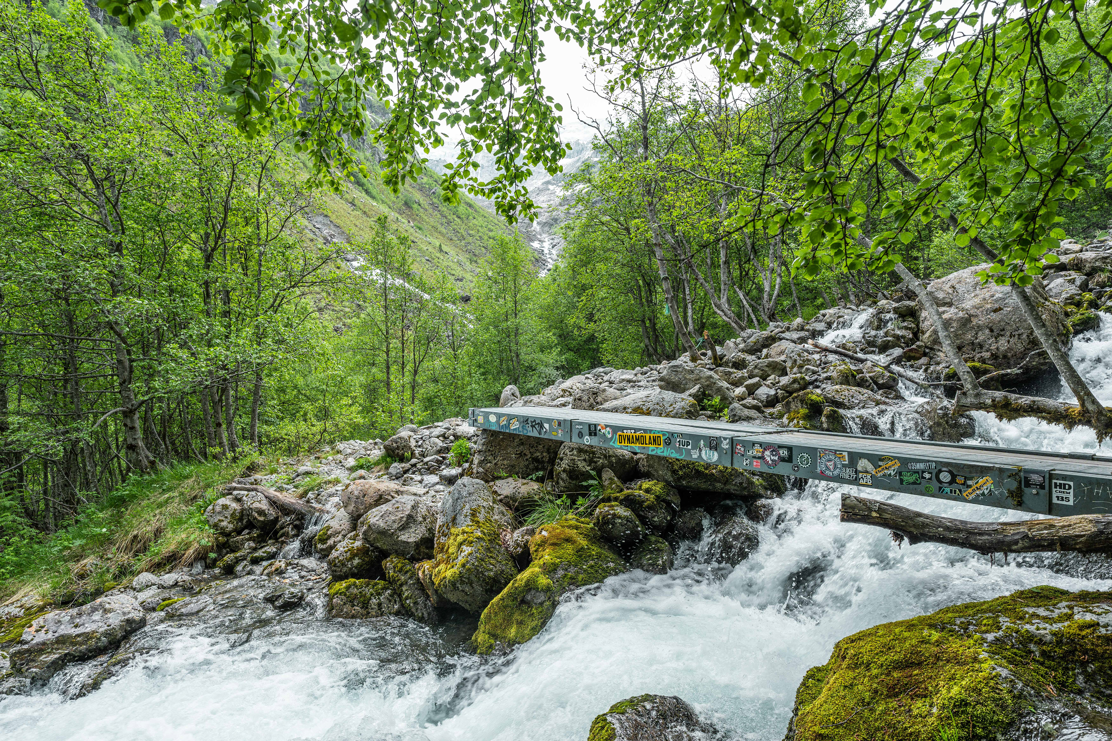 Crossing streams on the way up