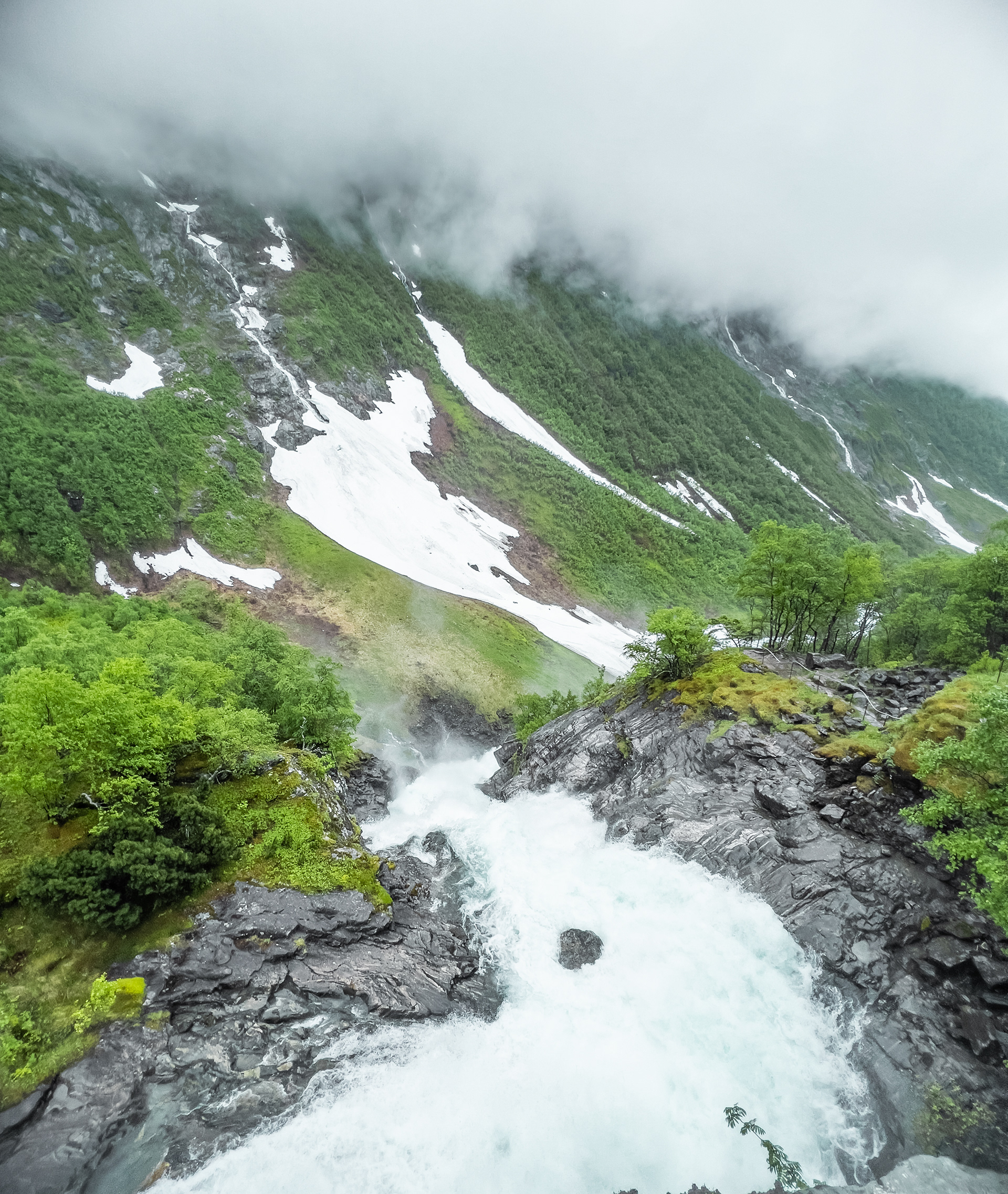 Øvstefossen