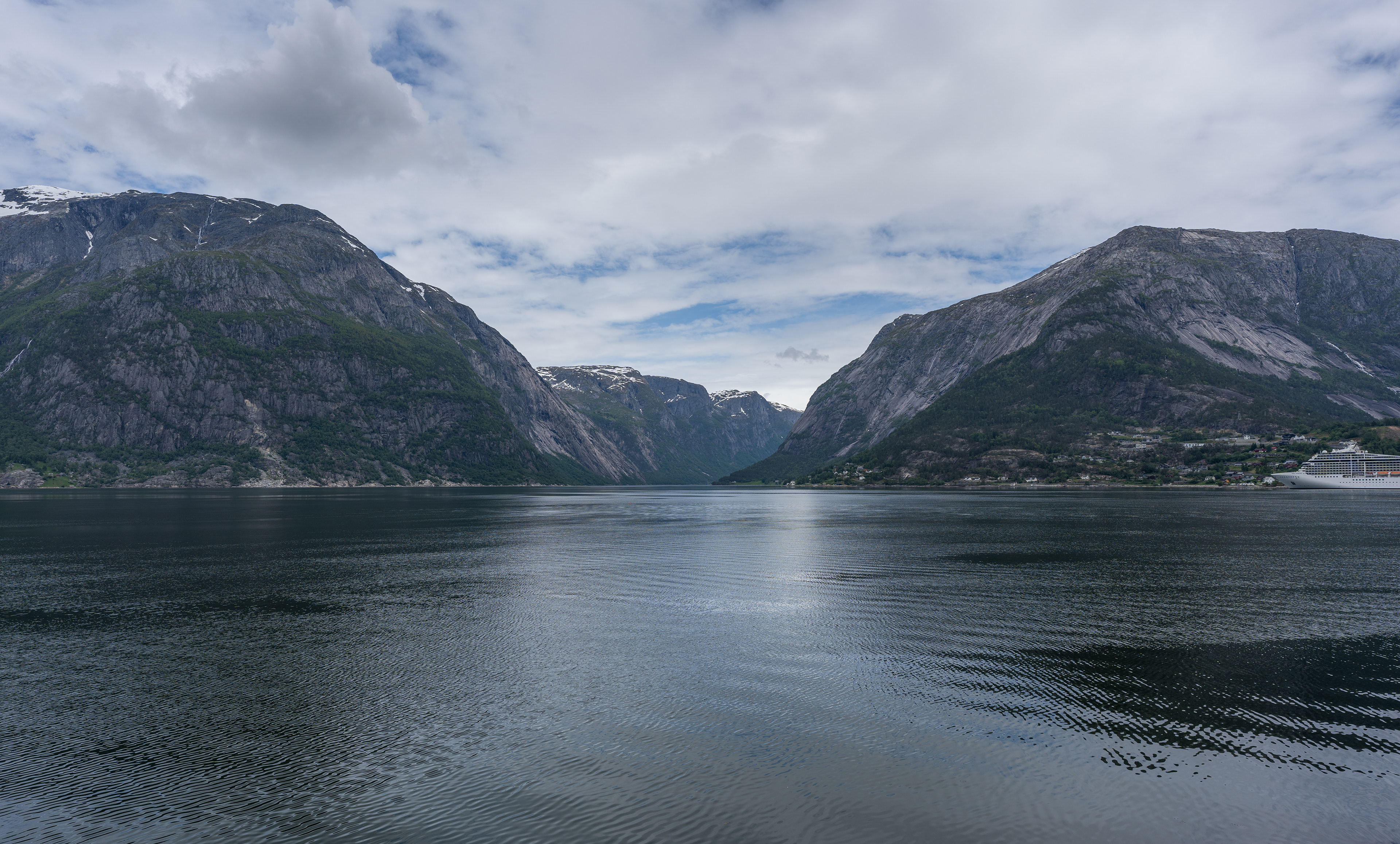 Hardangerfjord