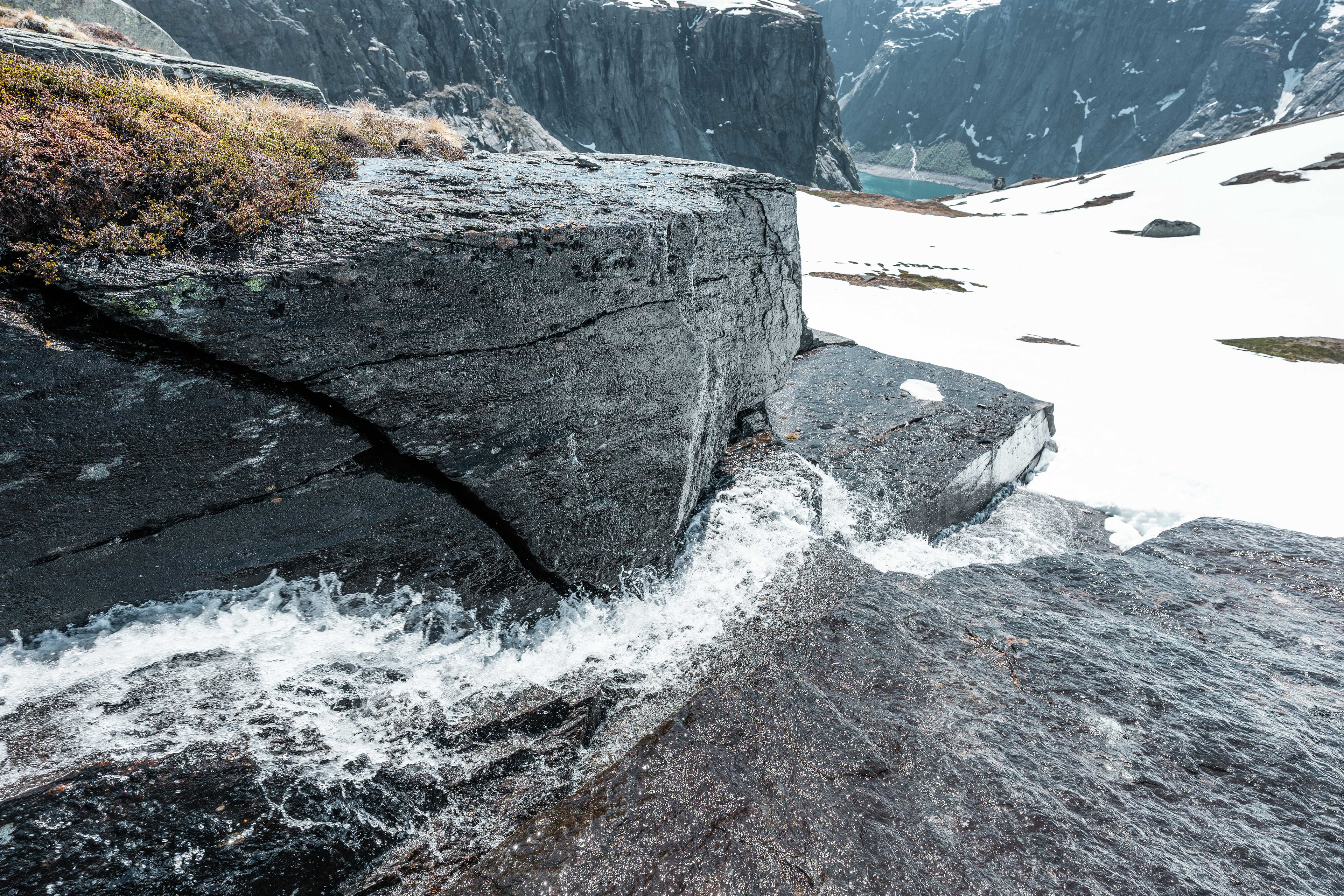 Trolltunga Trail