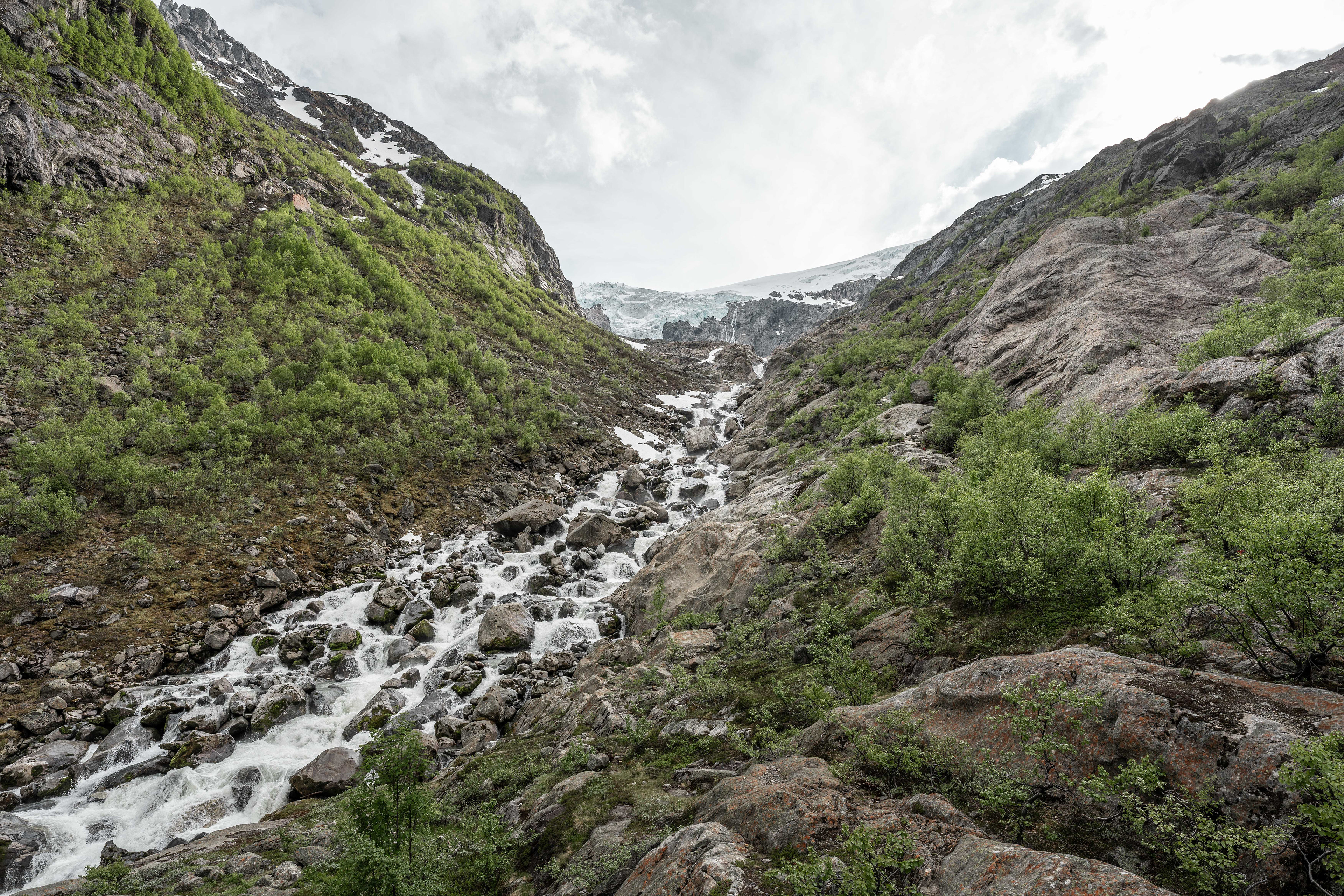 A view up to the glacier