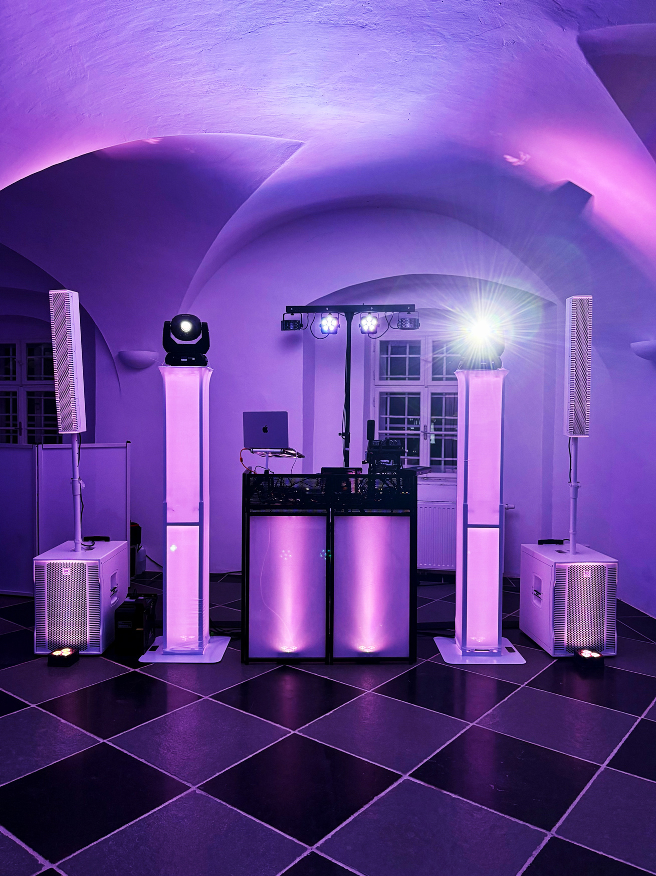 DJ Setup - Hochzeit im Schloss Walpersdorf
