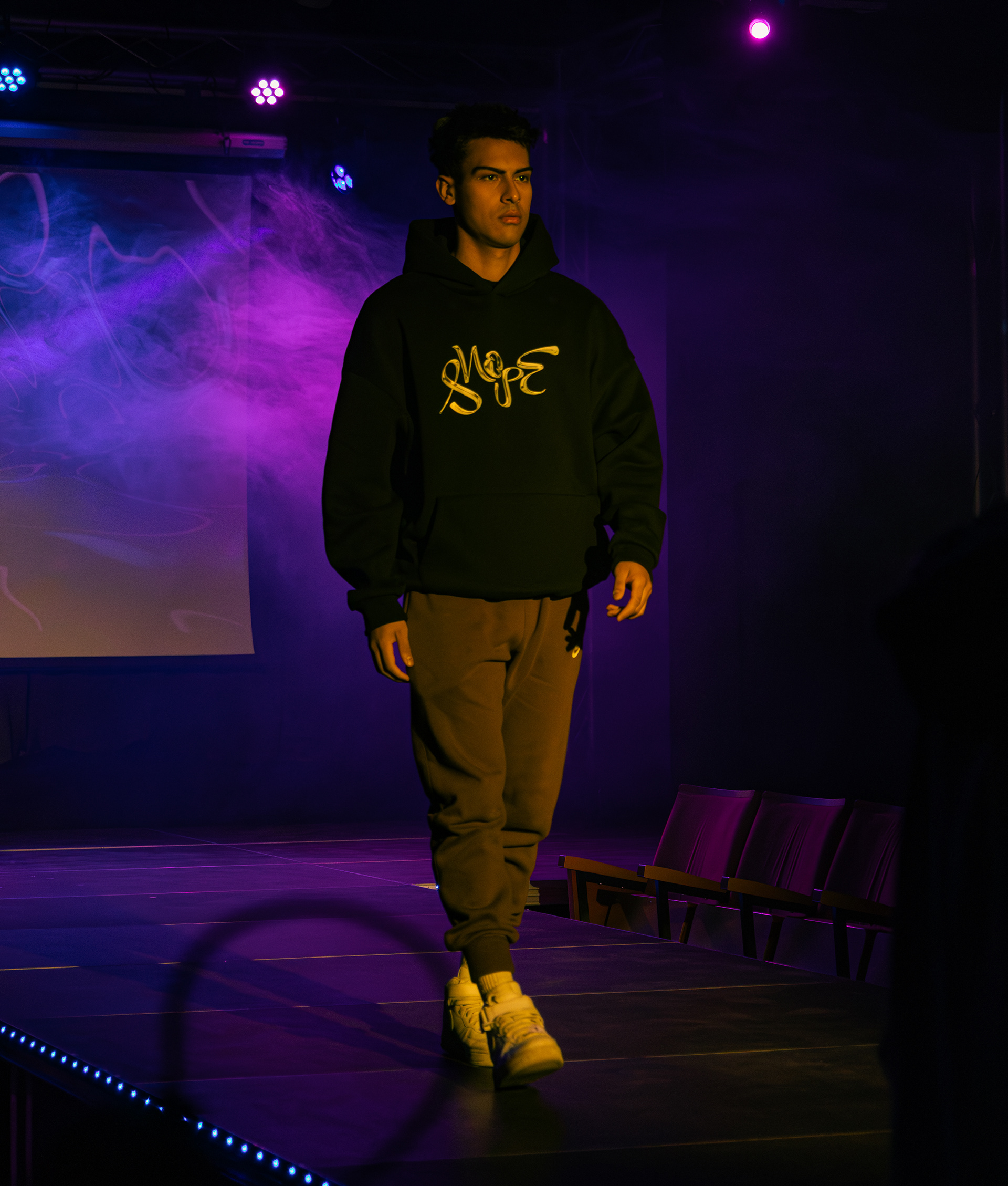 Desfile de moda Luis Buñuel