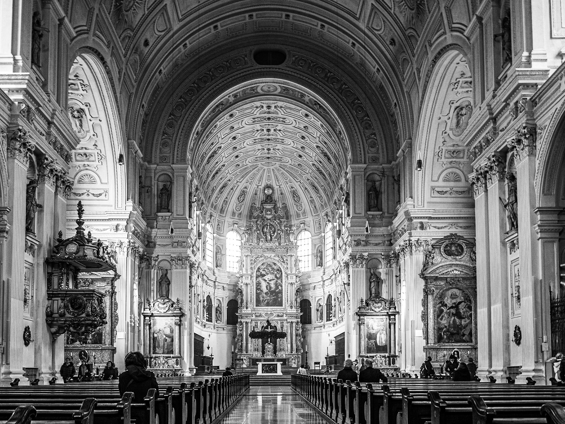 St Michael Kirche, Munich, 15 Dec 2014