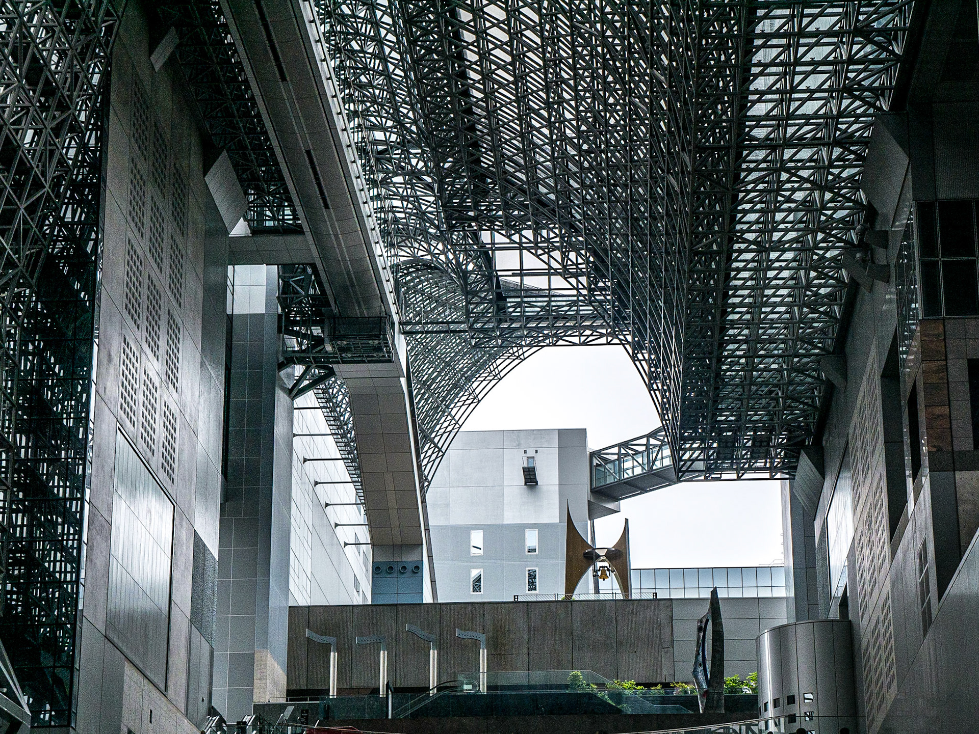 Kyoto railway station, 28 Apr 2016