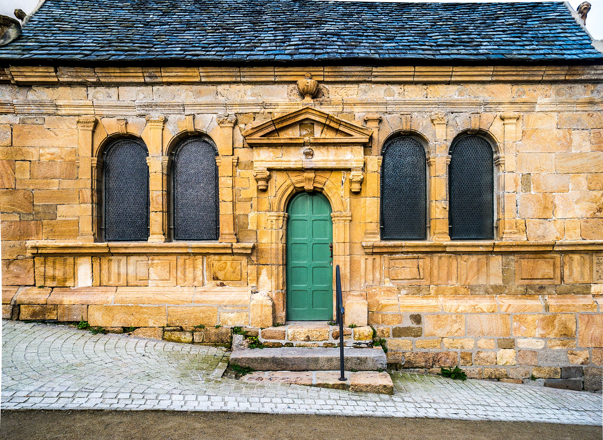 L'ossuaire Saint-Cadou, Landerneau, Brittany, 29 Apr 2018