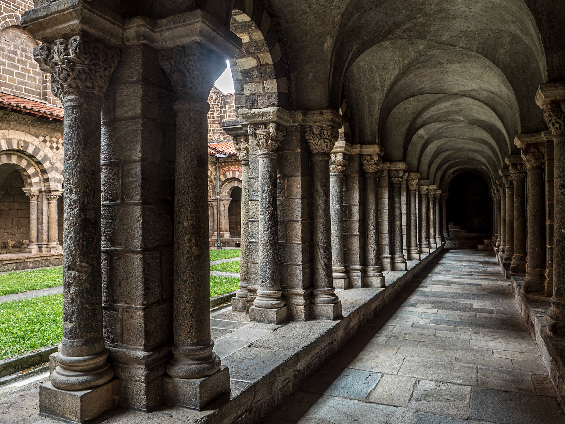 Cloister of Cathédrale Notre-Dame du Puy-en-Velay, France, 24 Jul 2024