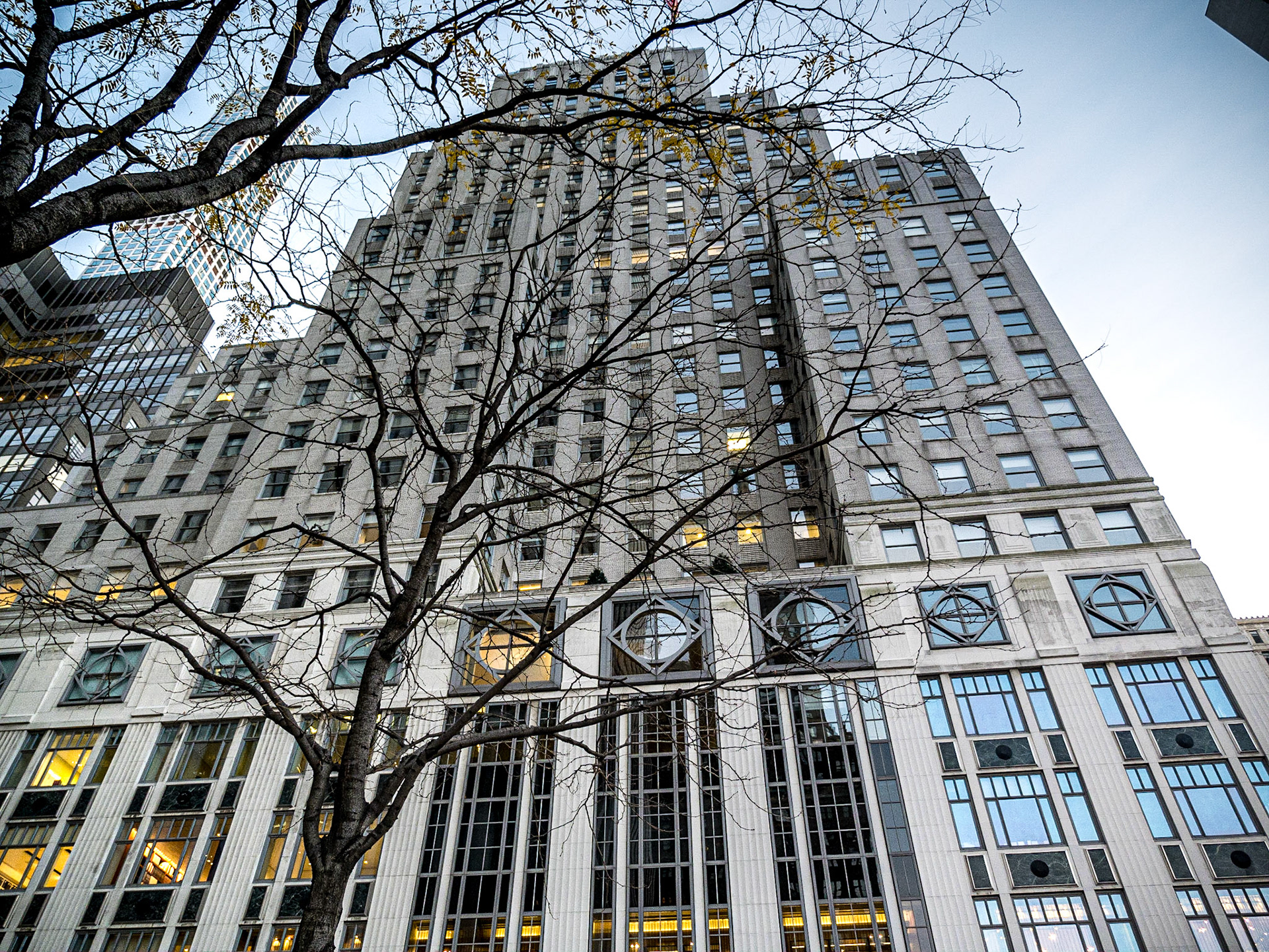 Fifth Avenue, near the SE corner of Central Park, Manhattan, 21 Nov 2015