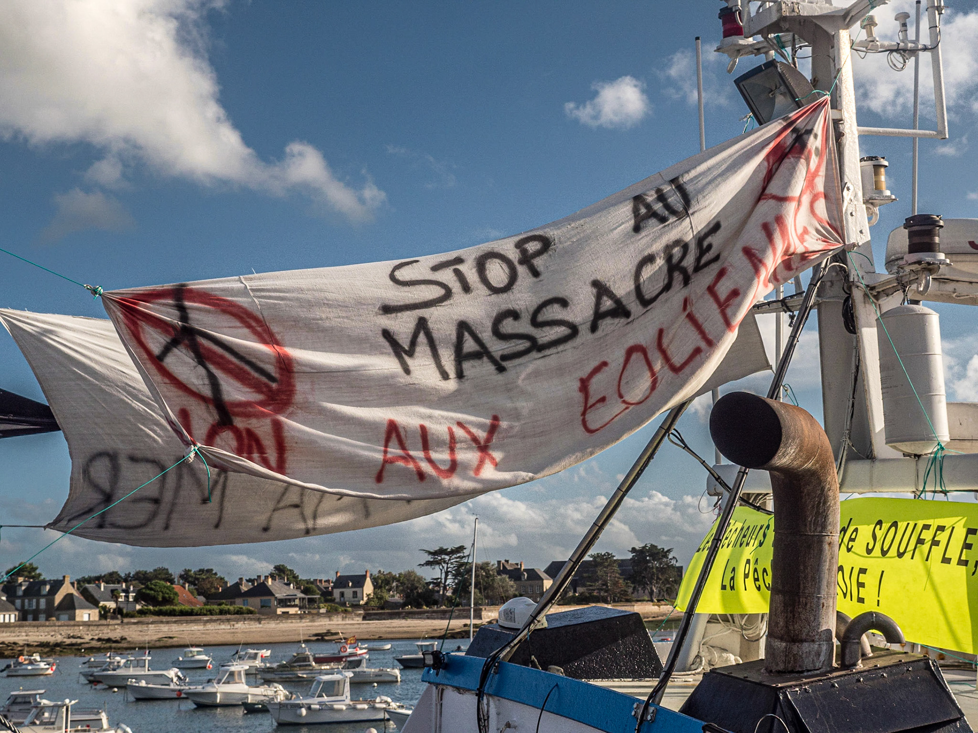 Anti-wind turbine sign, Barfleur, Normandy, 27 Sep 2021