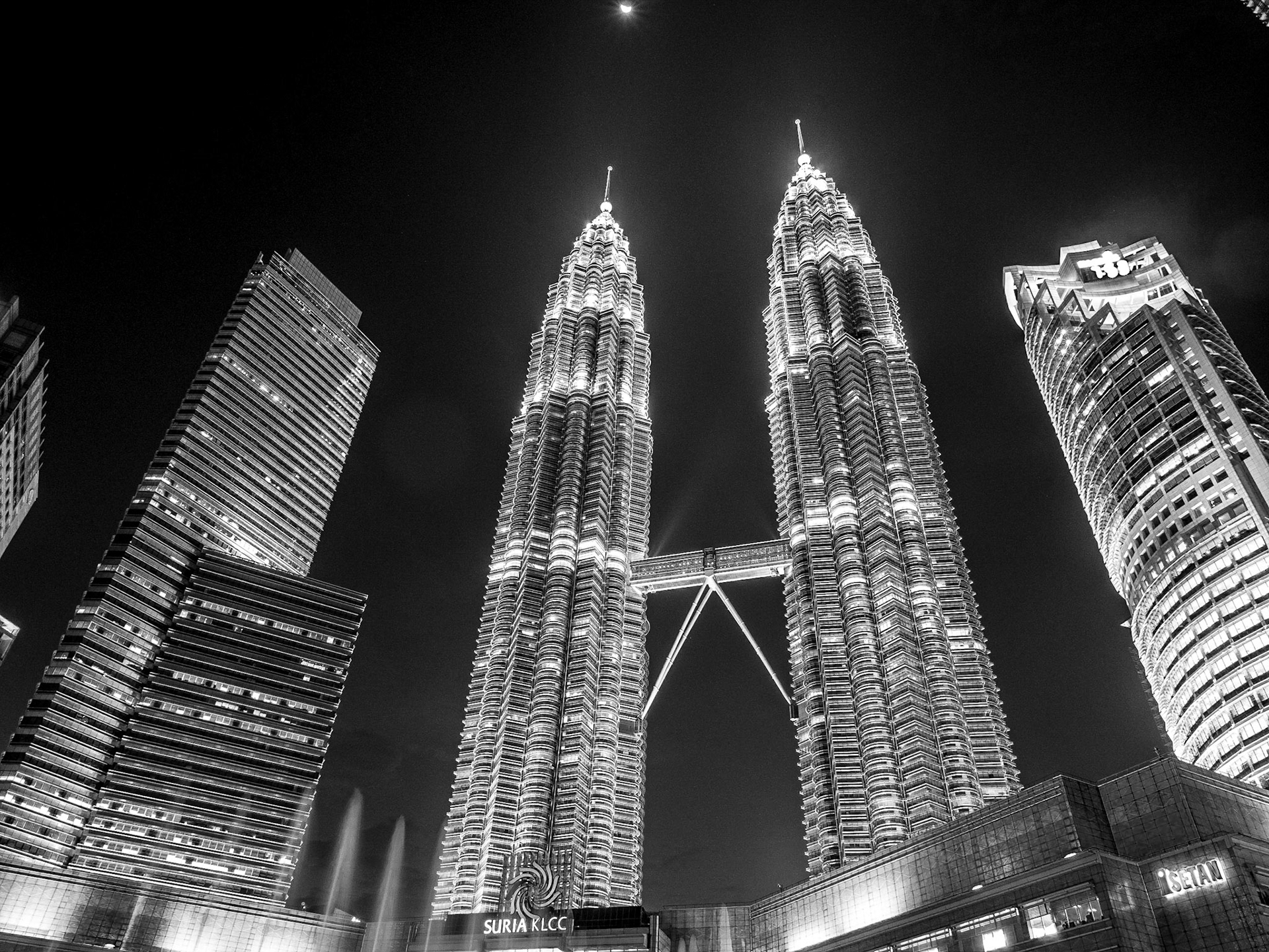 Petronas towers from KLCC Park, Kuala Lumpur, 31 May 2017