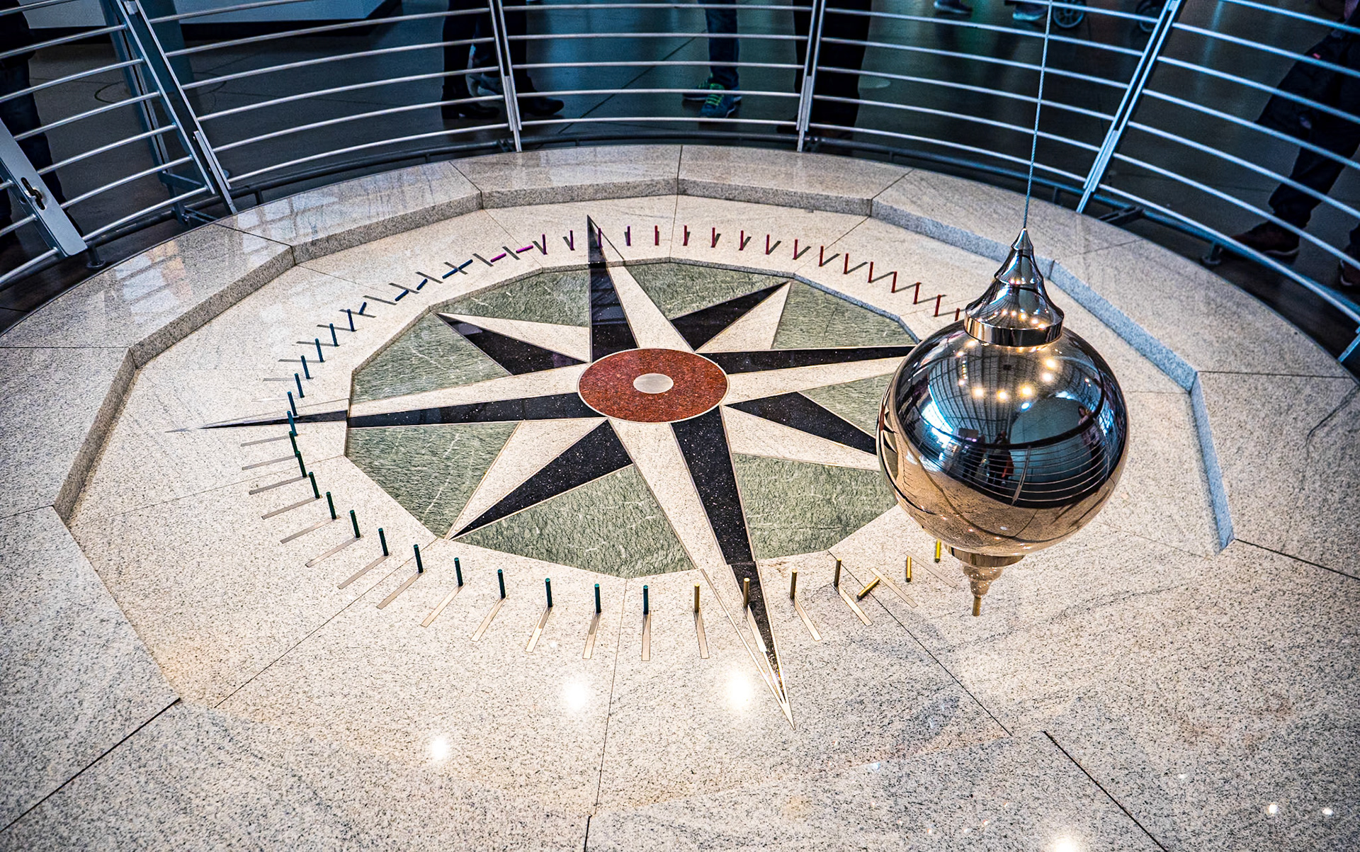 Foucault pendulum, California Academy of Sciences, San Francisco, 15 Jan 2024