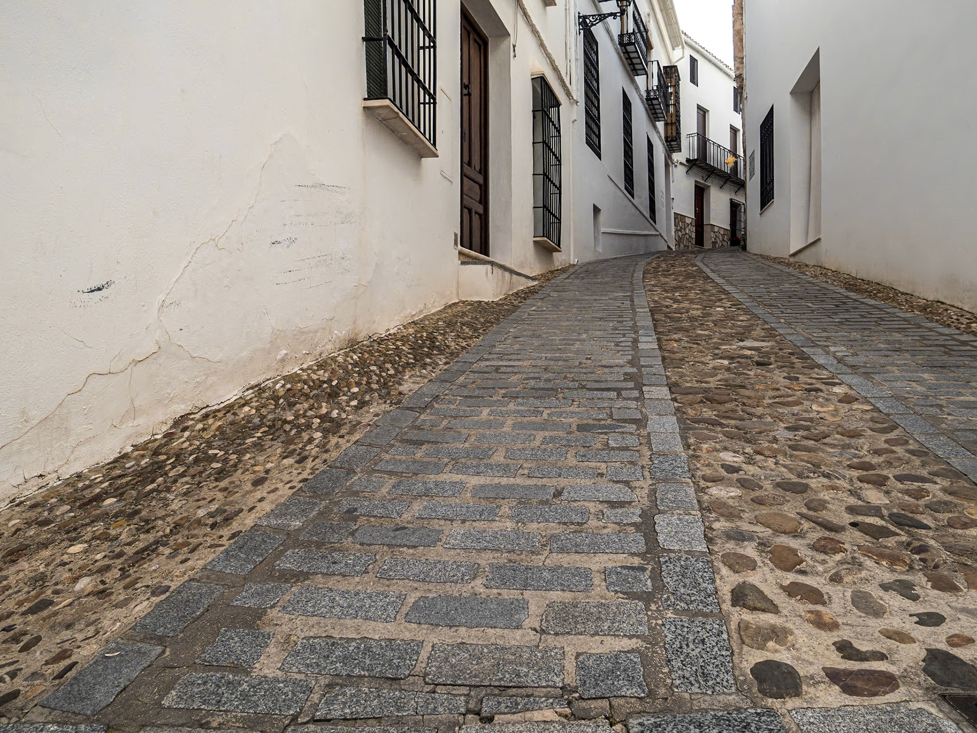 Zuheros, Spain, 4 Apr 2024