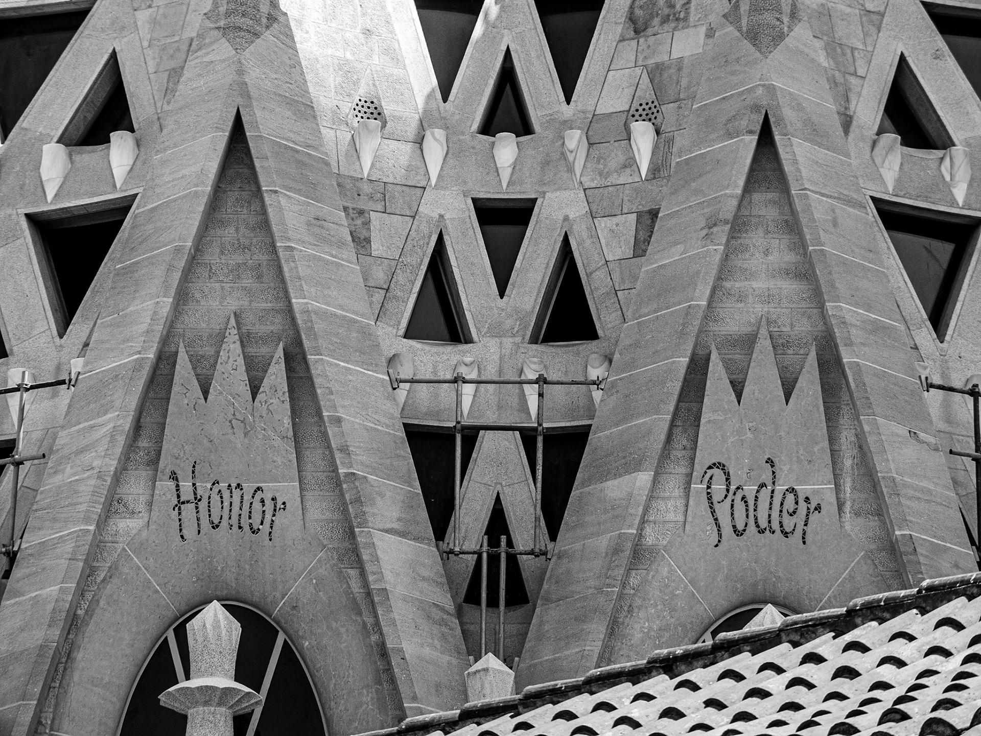 Exterior of Sagrada Família, Barcelona, 25 Jun 2016