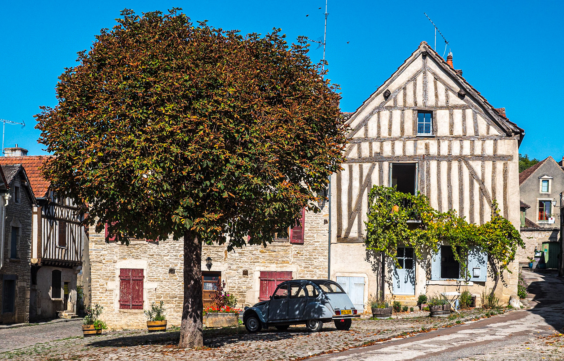 Noyers, Burgundy, 21 Sep 2019
