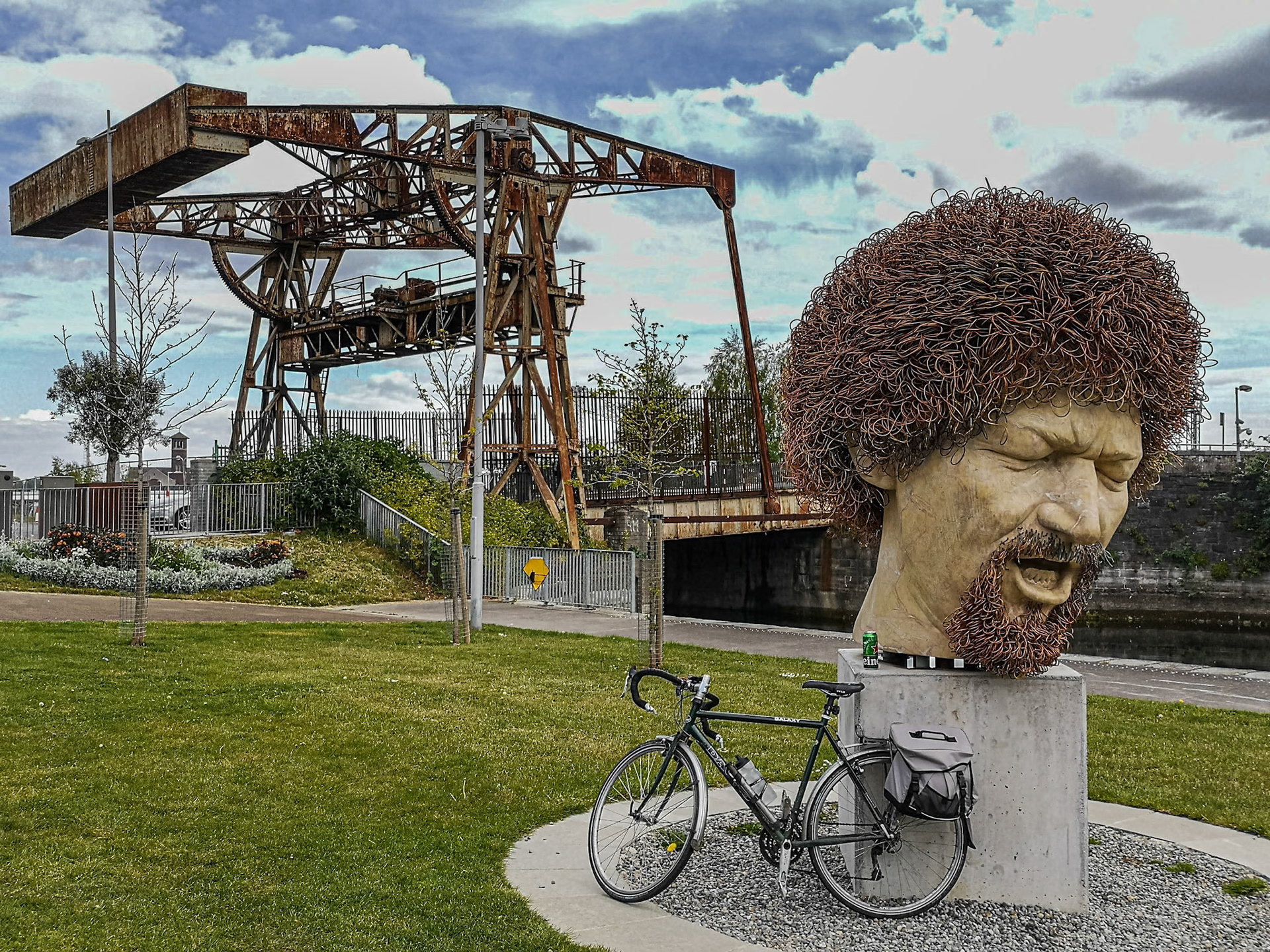 Luke Kelly sculpture, Sheriff St, Dublin