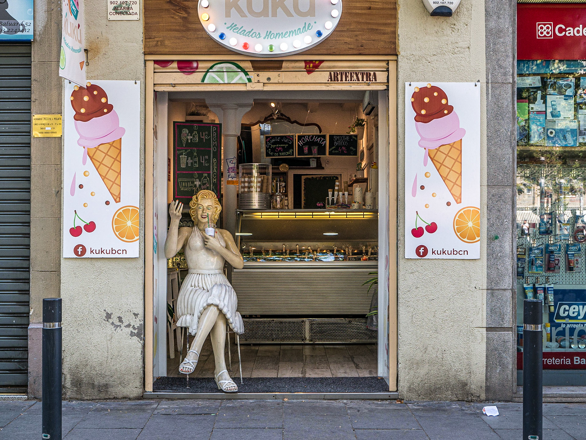 Carrer de Baluard, Barcelona, 28 Jun 2016