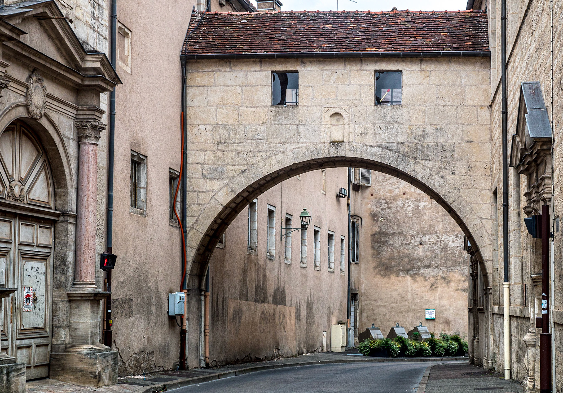 Rue du College de l'Arc, Dole, France, 25 Sep 2019