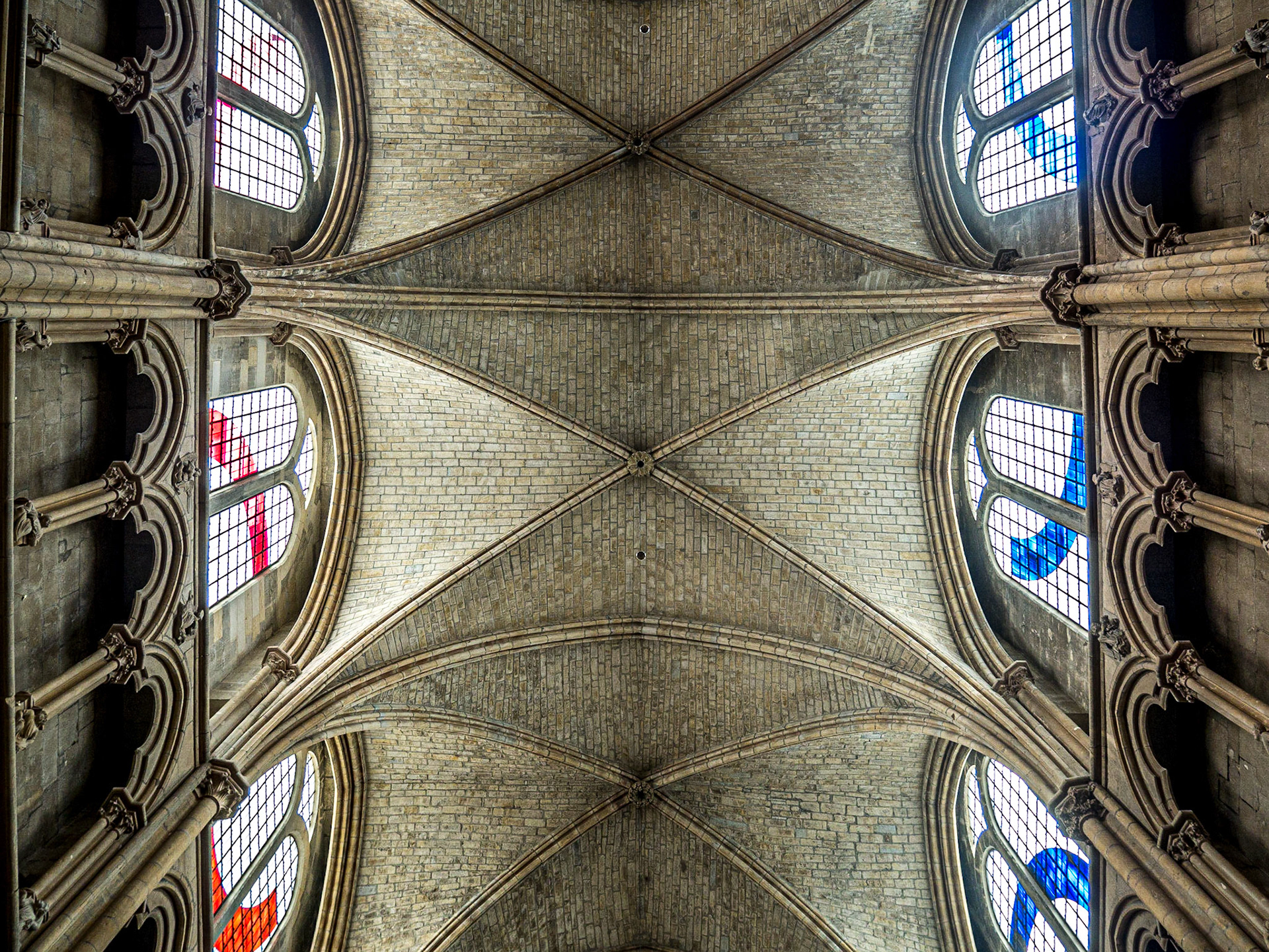 Inside Nevers Cathedral, 13 May 2016