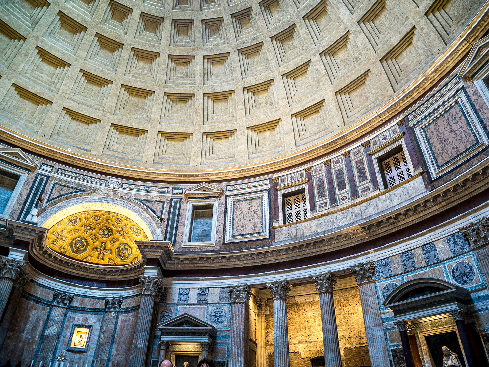 Pantheon, Rome, 24 Apr 2015