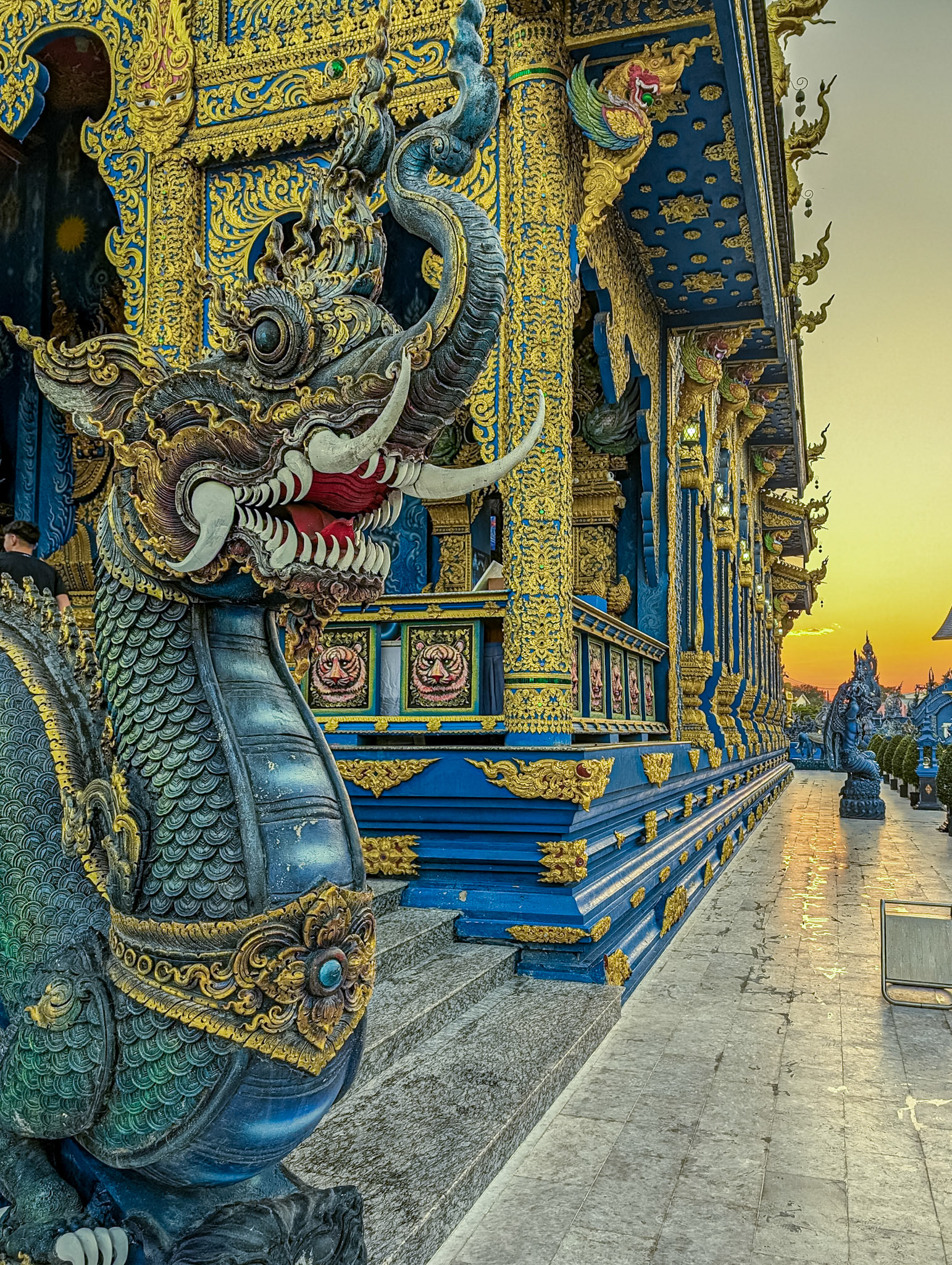 Rong Suea Ten Temple (Blue Temple), Chiang Rai, 13 Feb 2026