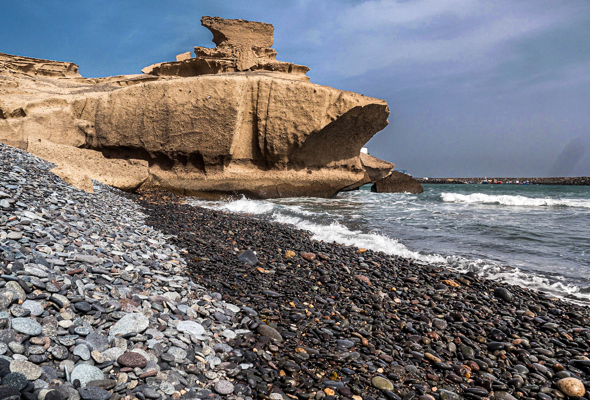 Near Las Arenas, Tenerife, 6 Feb 2022