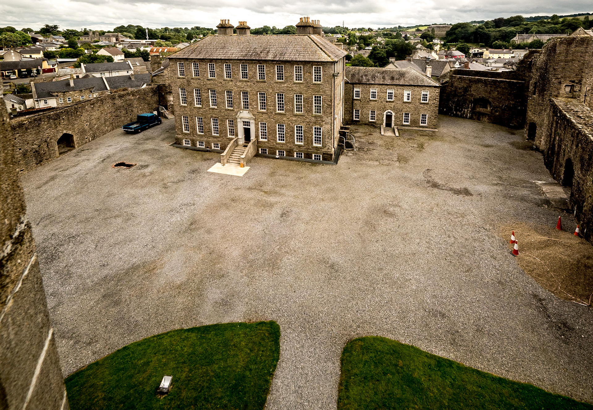 Damer House from Roscrea Castle, 2 Aug 2016