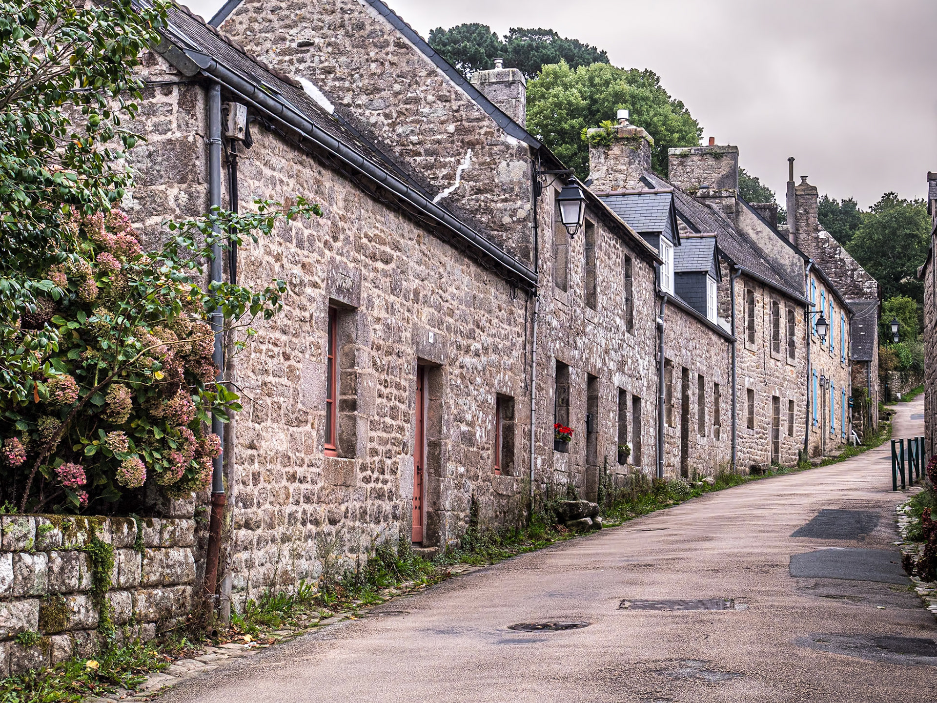 Rue Saint-Maurice, Locronan, France, 27 Sep 2022