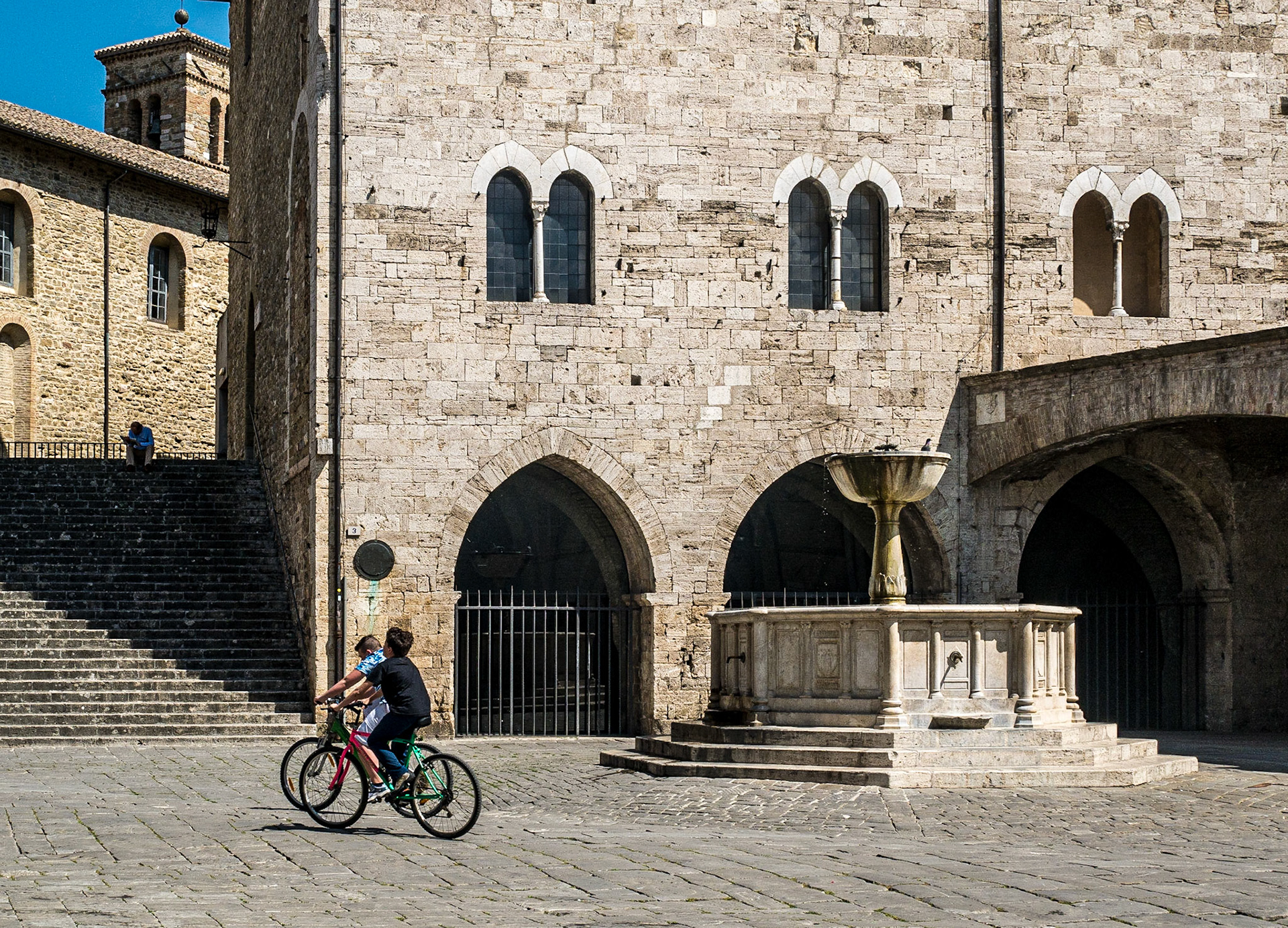 Piazza Silvestri, Bevagna, 22 Apr 2015