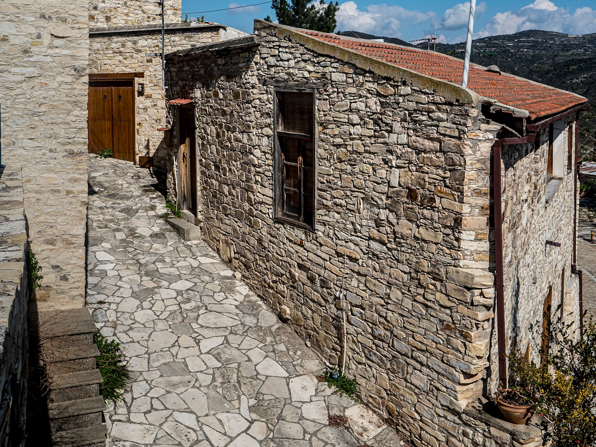 Vavla, Cyprus, 13 Feb 2025