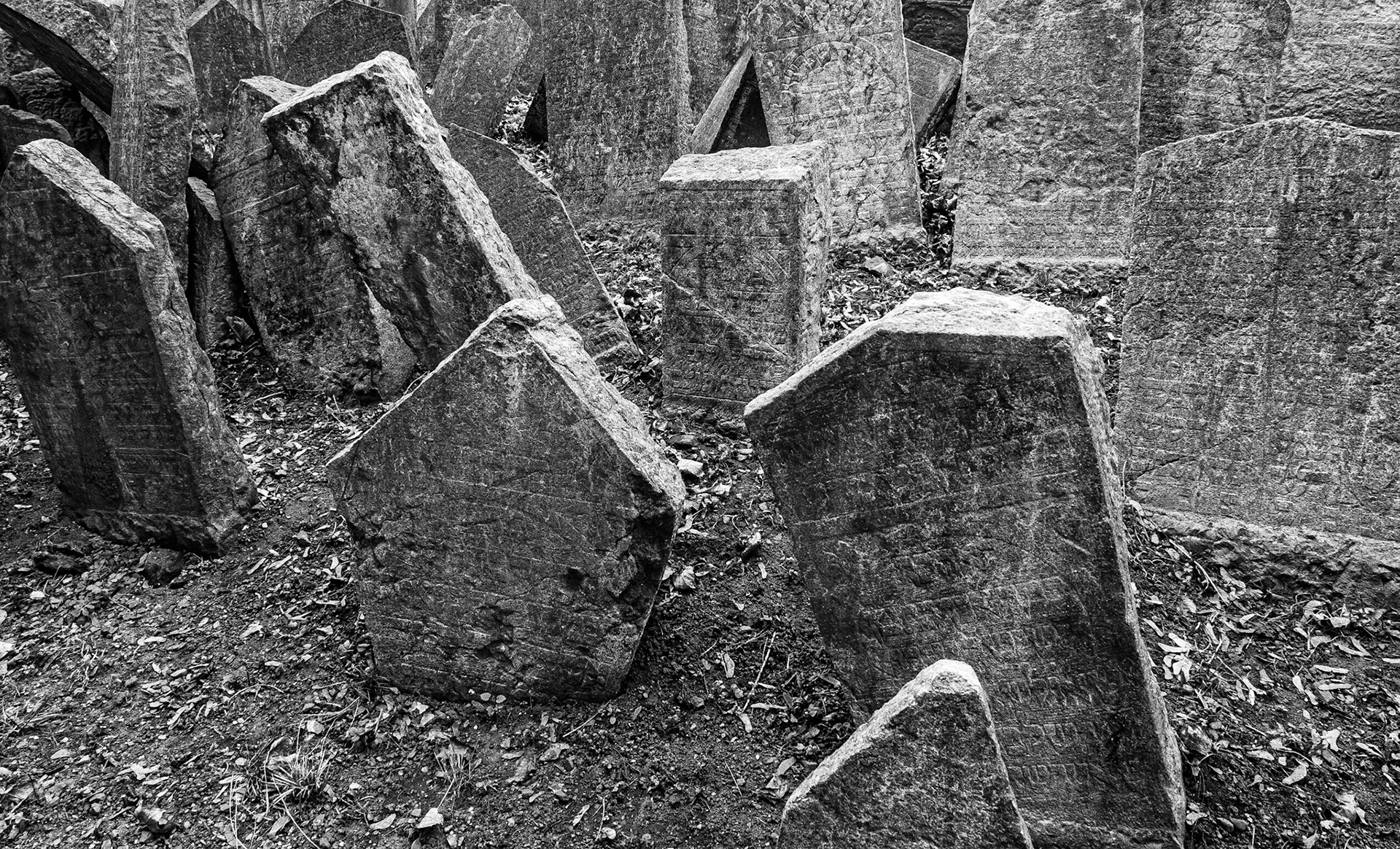 Jewish graveyard, Prague, 22 Mar 2015