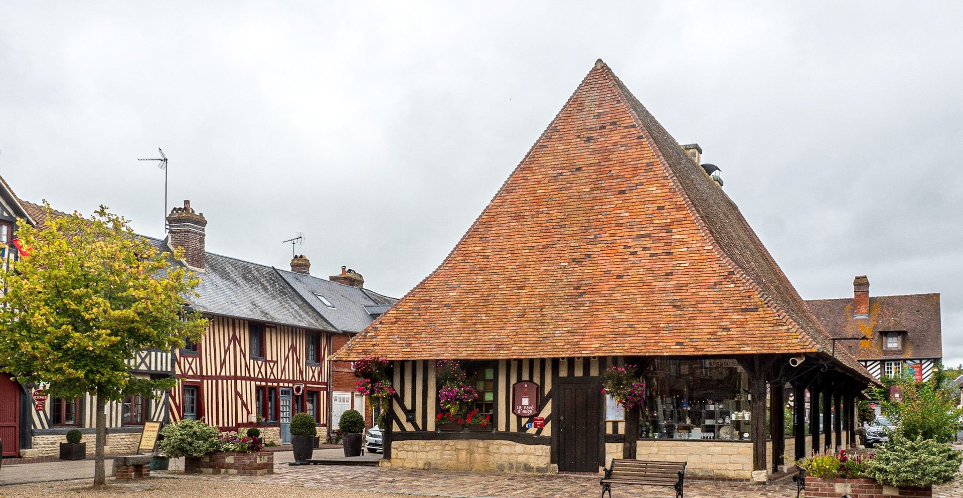 Beuvron-en-Auge, Normandy, 11 Sep 2019