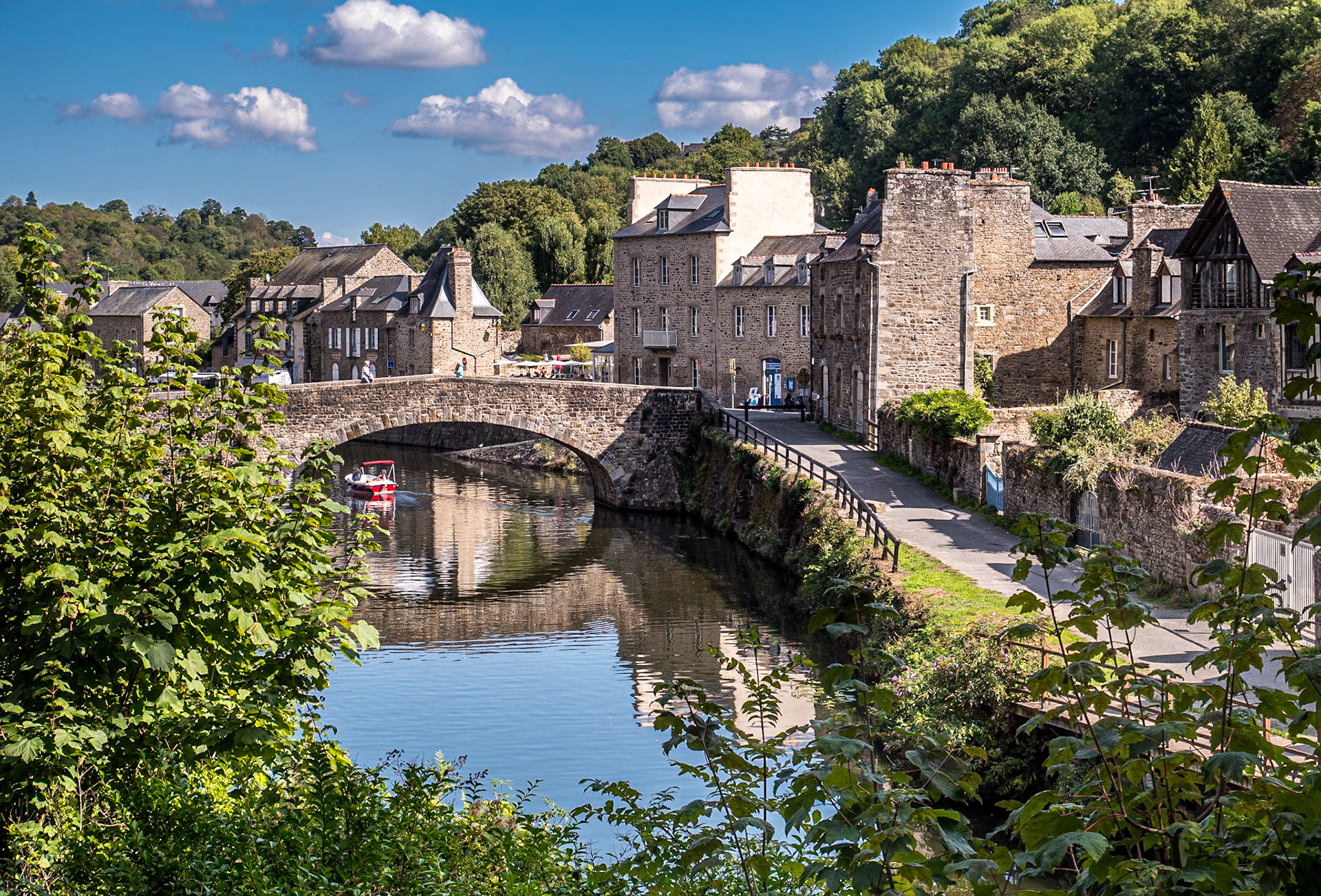 Rue du Port, Dinan, France, 19 Sep 2022