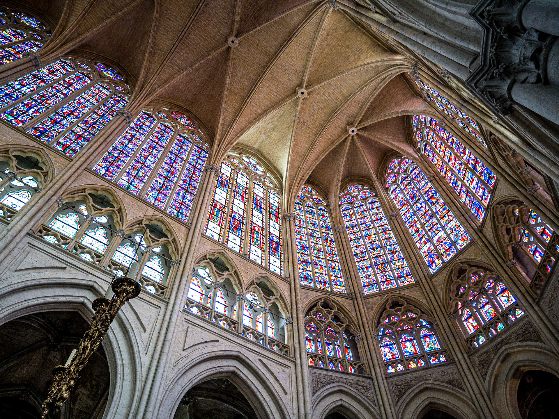 Interior of Tours Cathedral, 19 May 2016