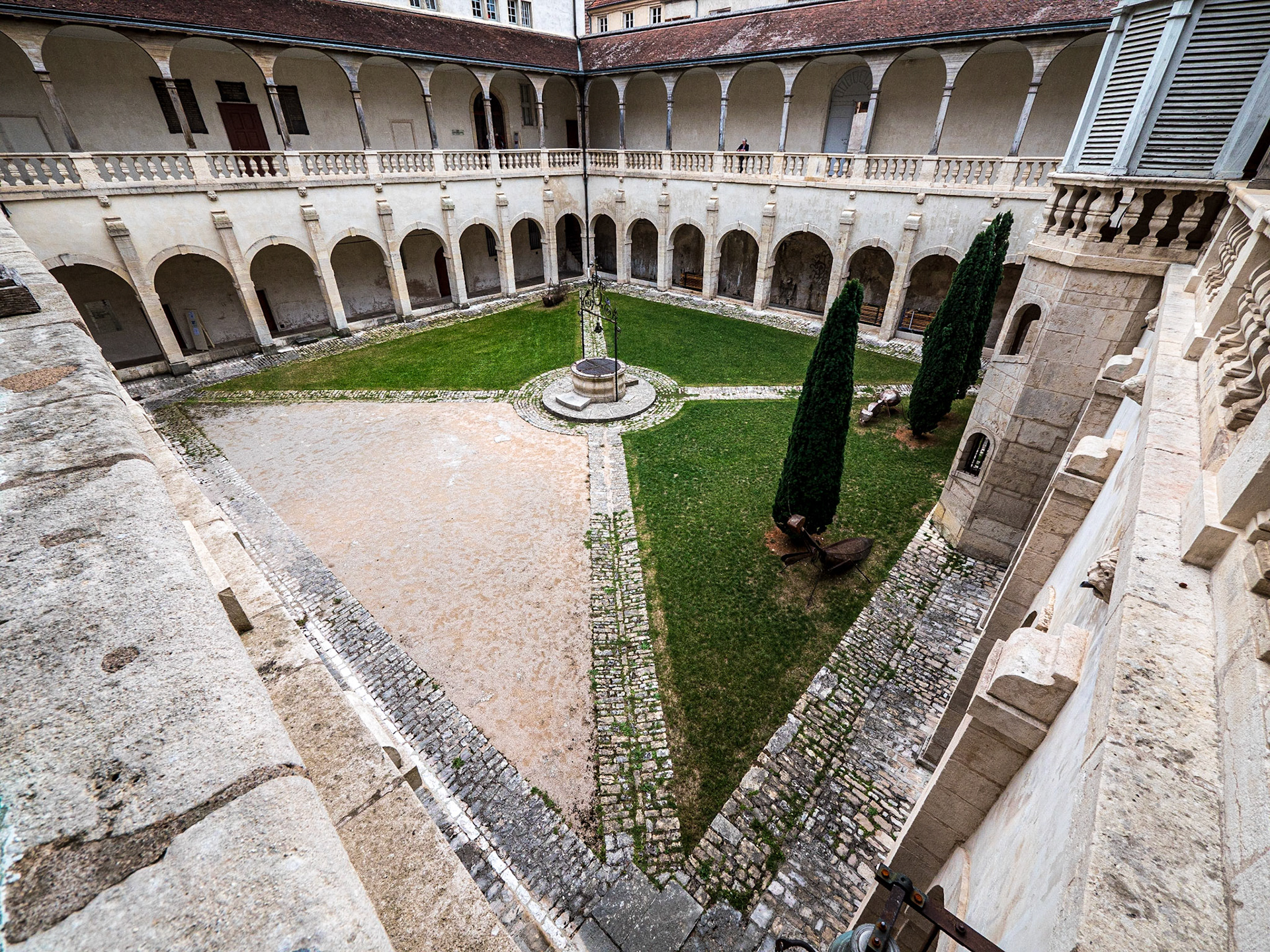 Hôtel-Dieu, Dole, France, 25 Sep 2019