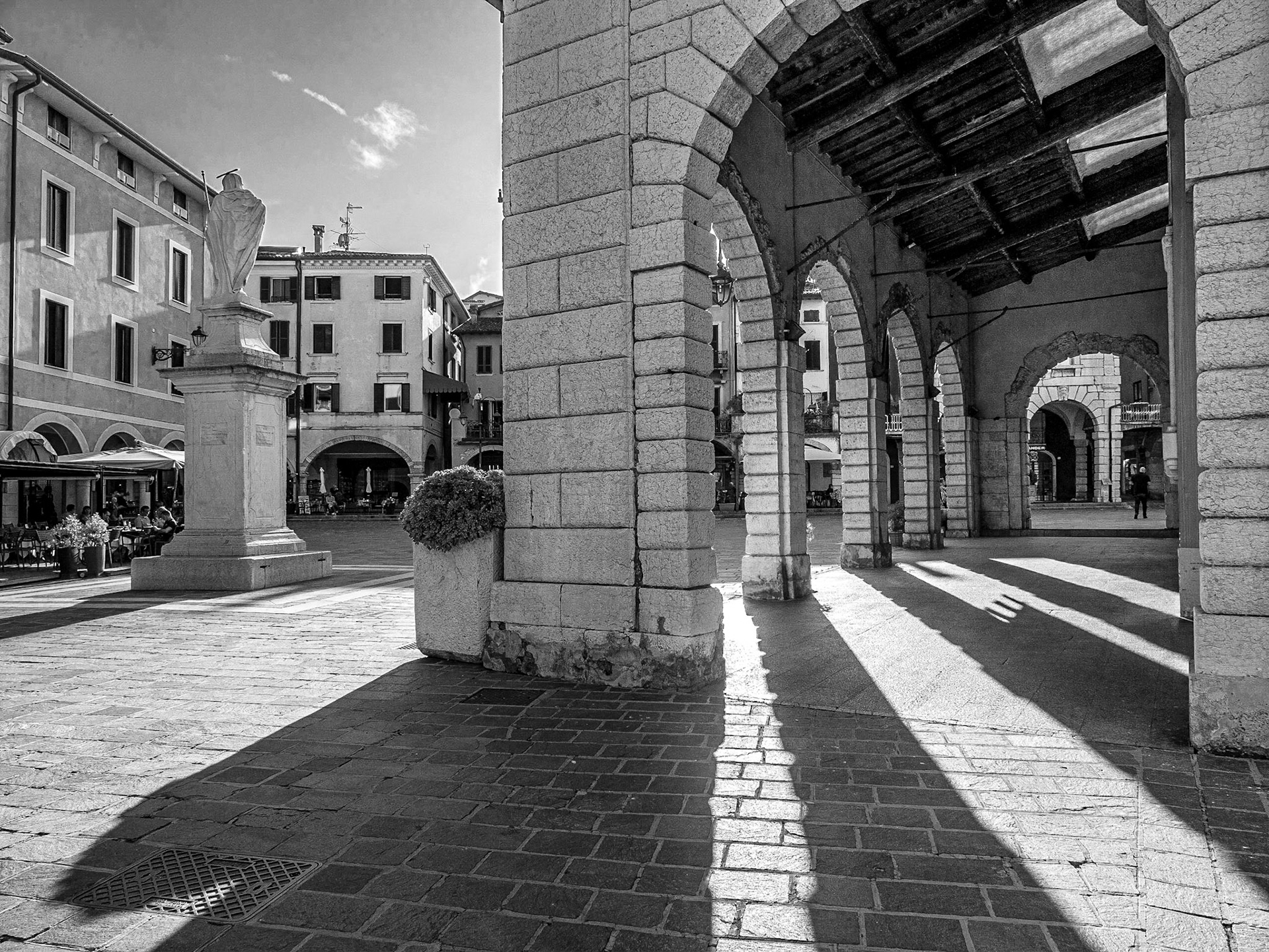 Piazza Malvezzi, Desenzano del Garda, 20 Sep 2017