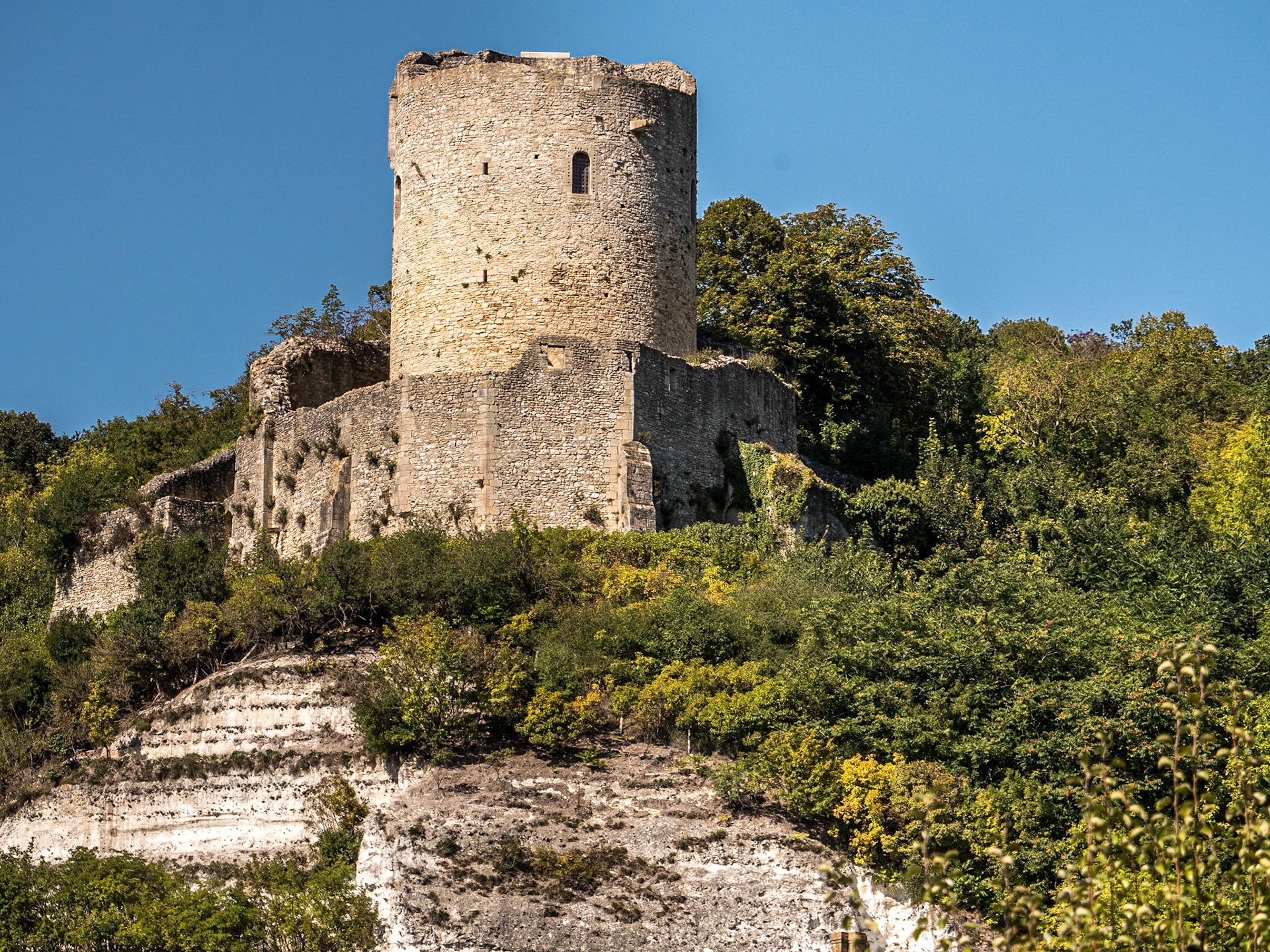 Château de La Roche-Guyon, from the banks of the Seine, 23 Sep 2021