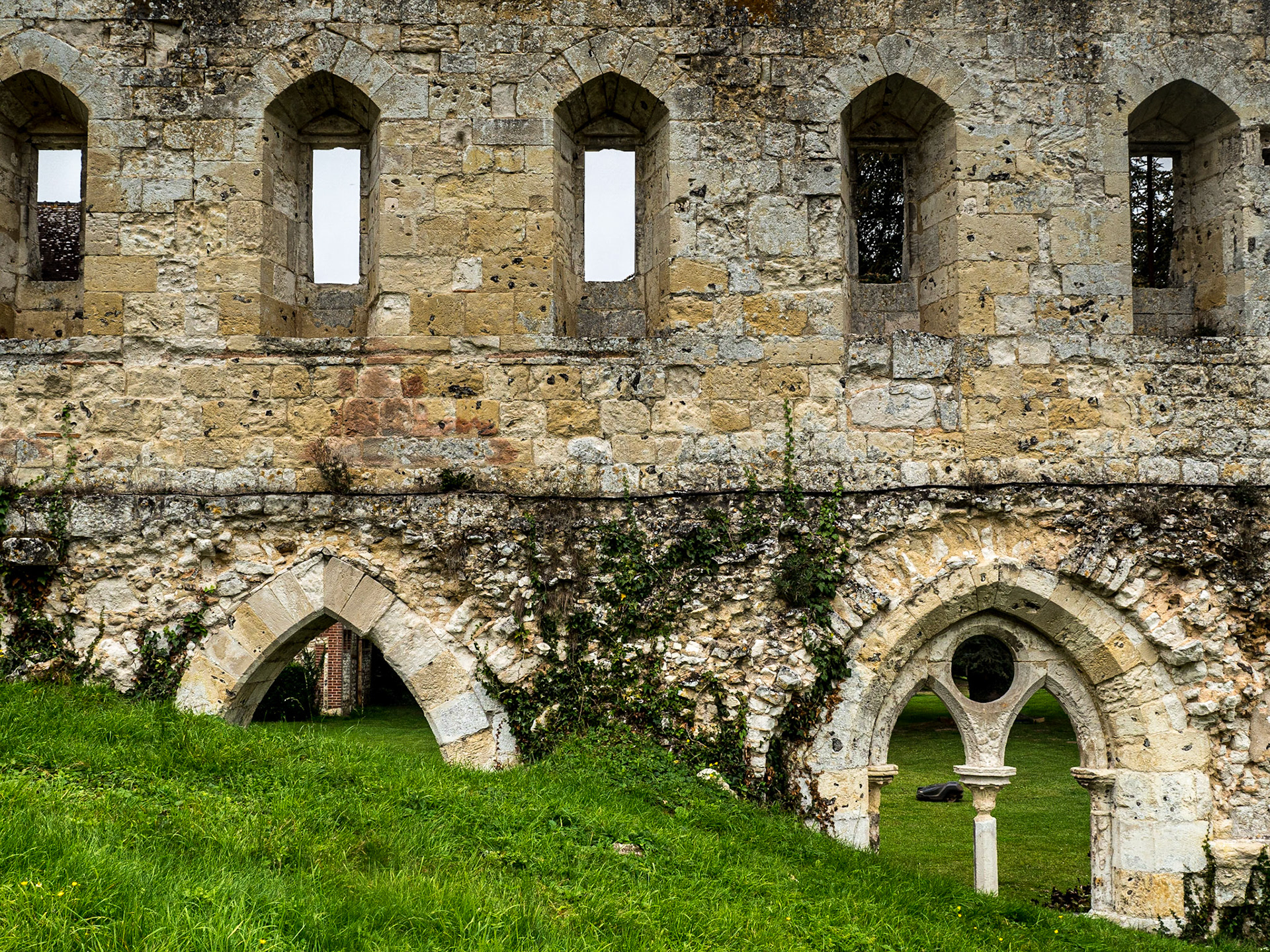 Abbaye de Mortemer, Normandy, 24 Sep 2021