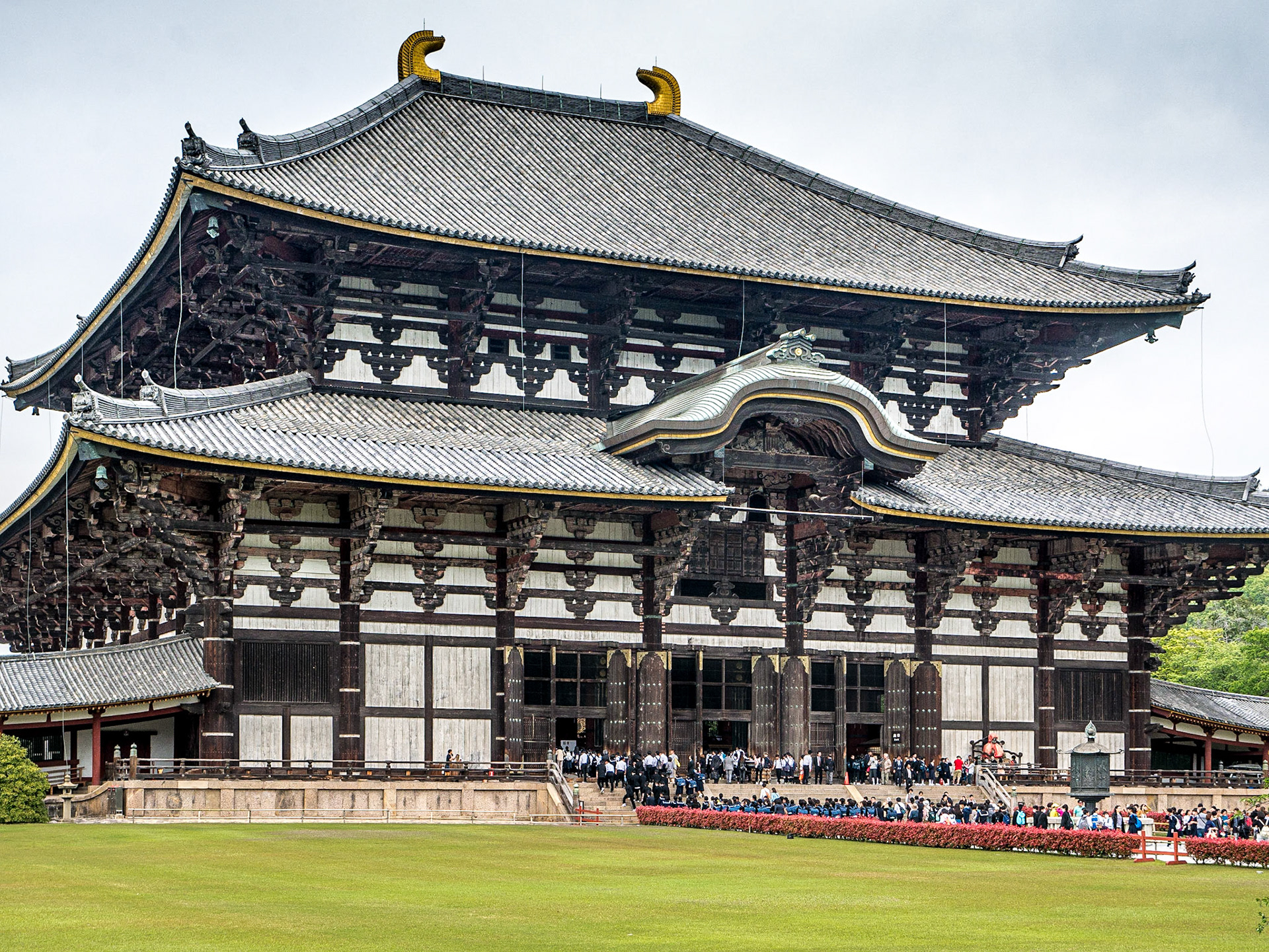 Todai-ji temple, Nara, 25 Apr 2016