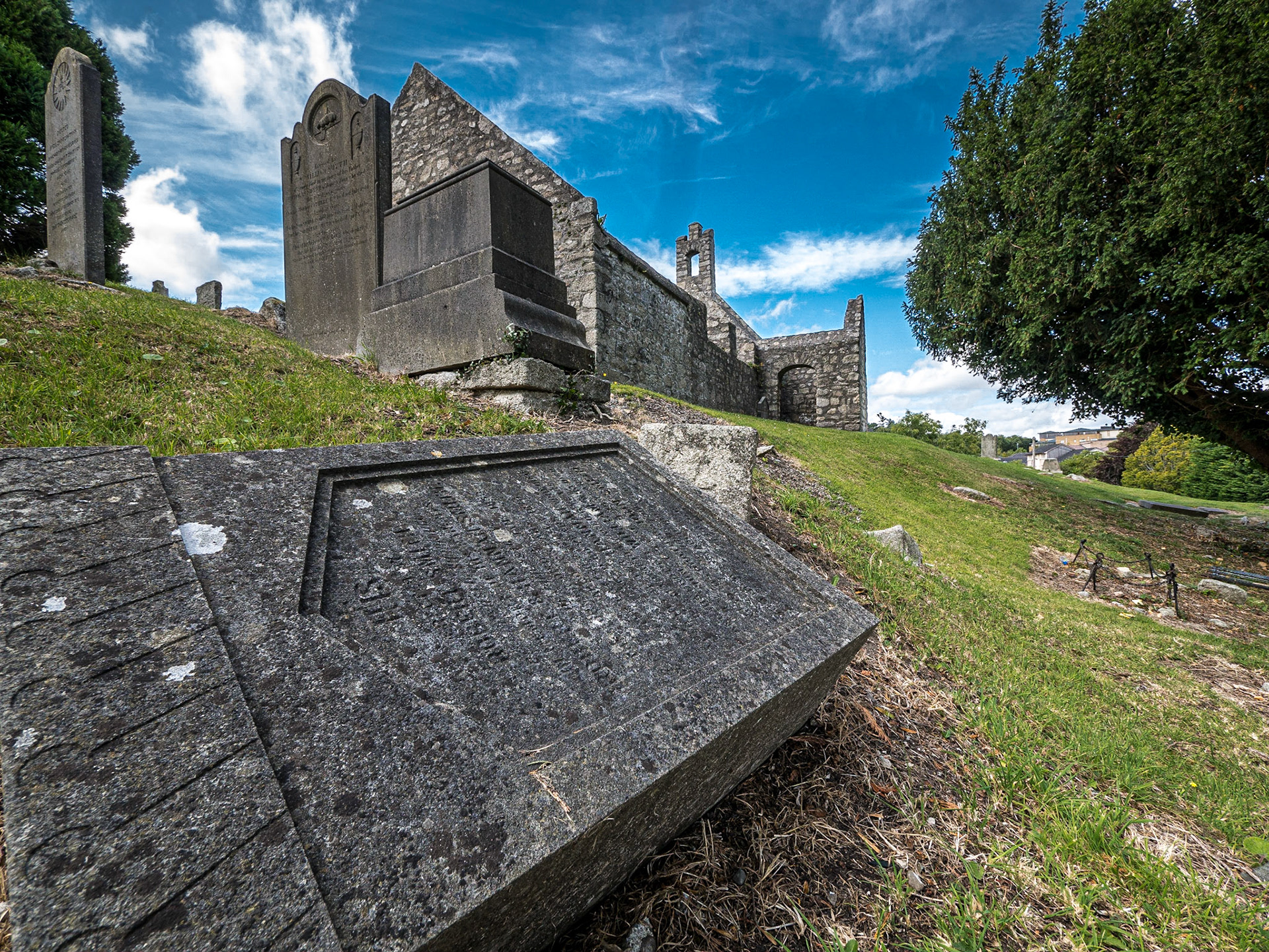 Old Kilgobbin church and cemetery, Dublin, 21 Aug 2015