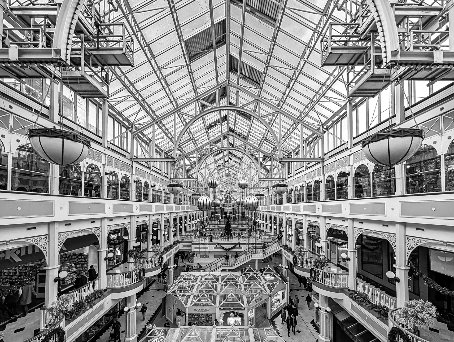 St Stephen's Green Shopping Centre, Dublin, 30 Dec 2025