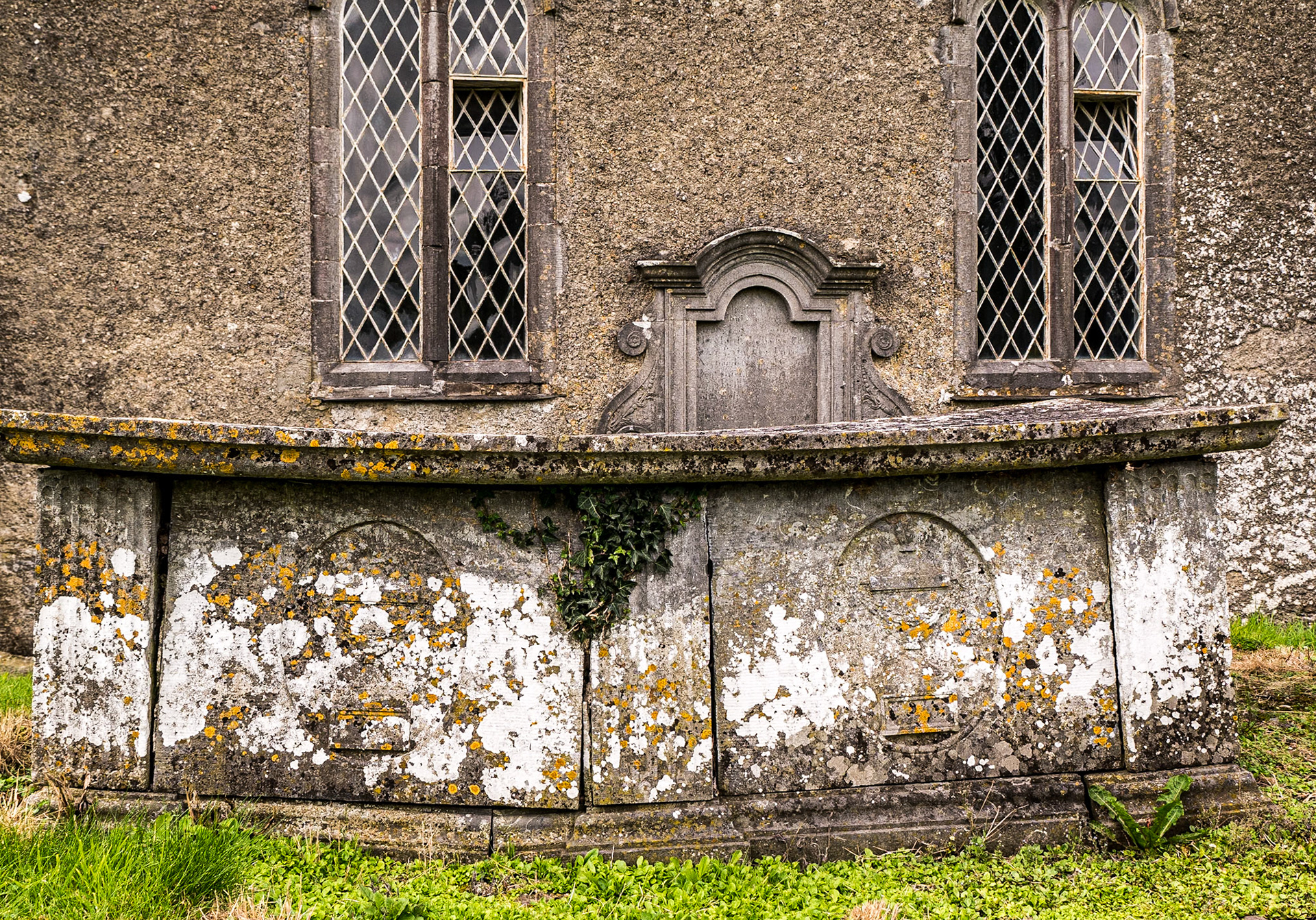Graveyard, St Canice's, Aghaboe, Co Laois, 2 Aug 2016
